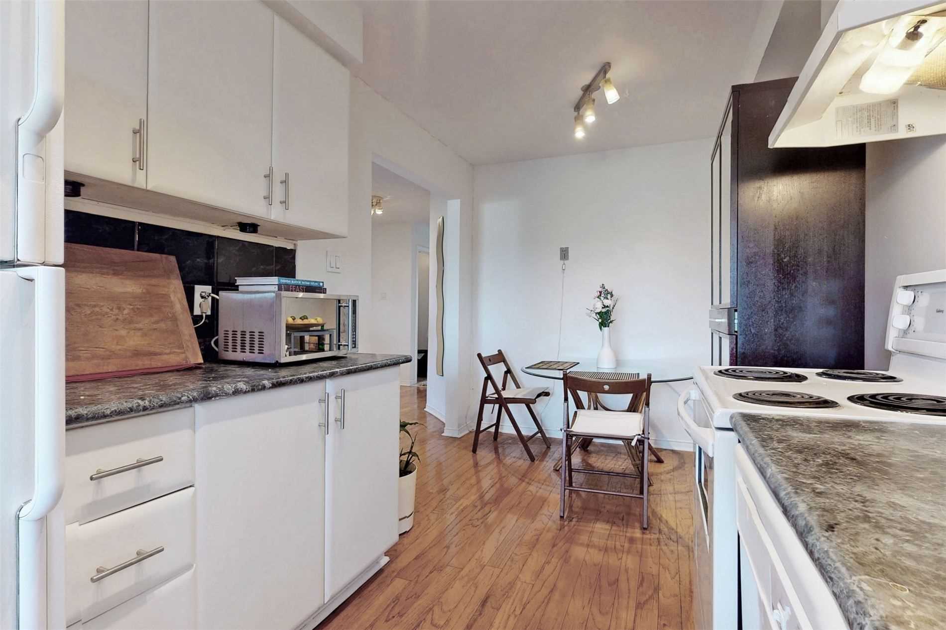 1176 Kelsey Crt, #20