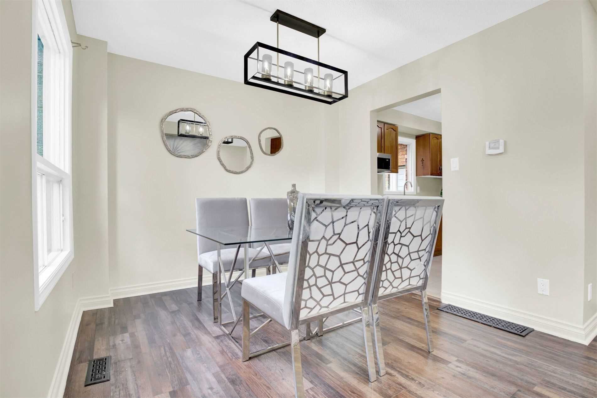 659 Roselaire Tr