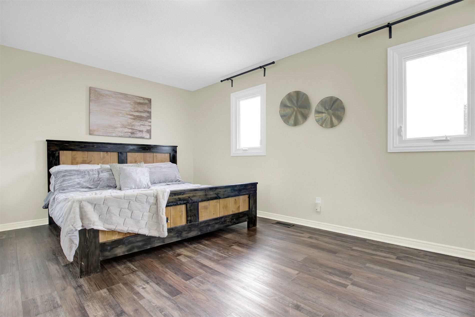 659 Roselaire Tr