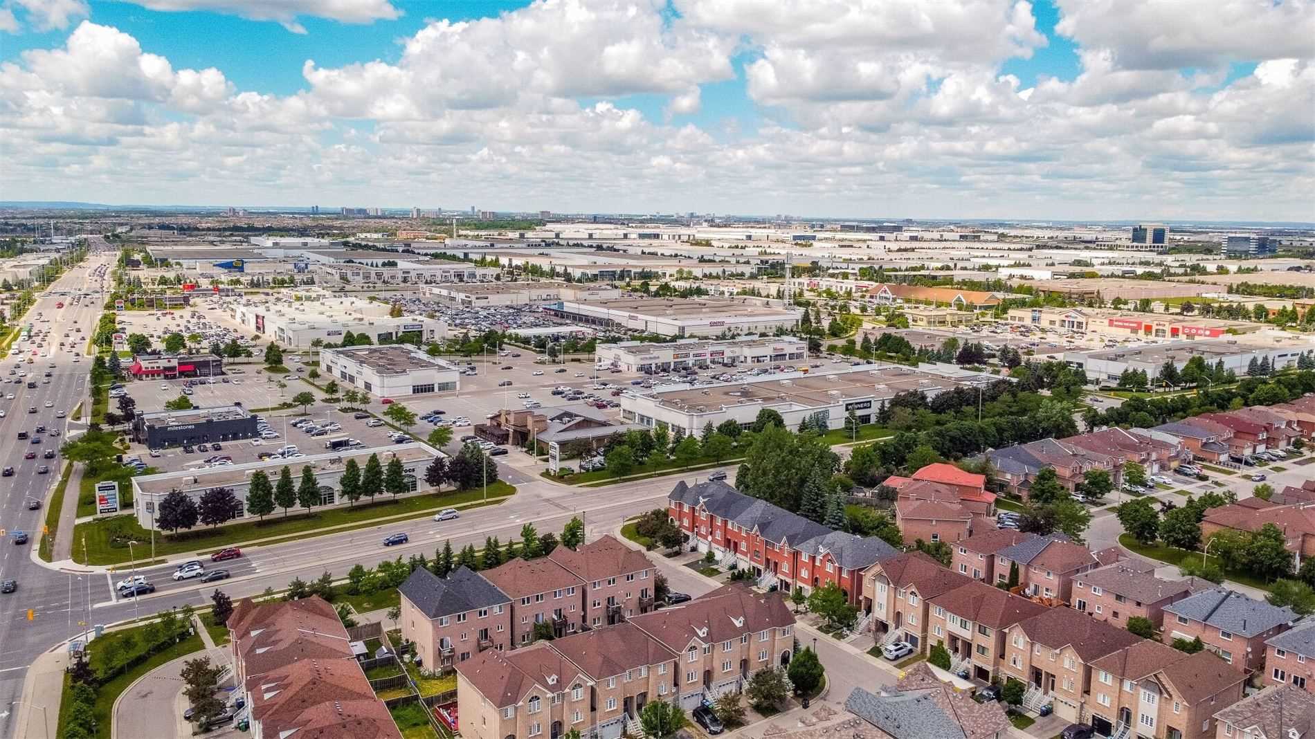 659 Roselaire Tr