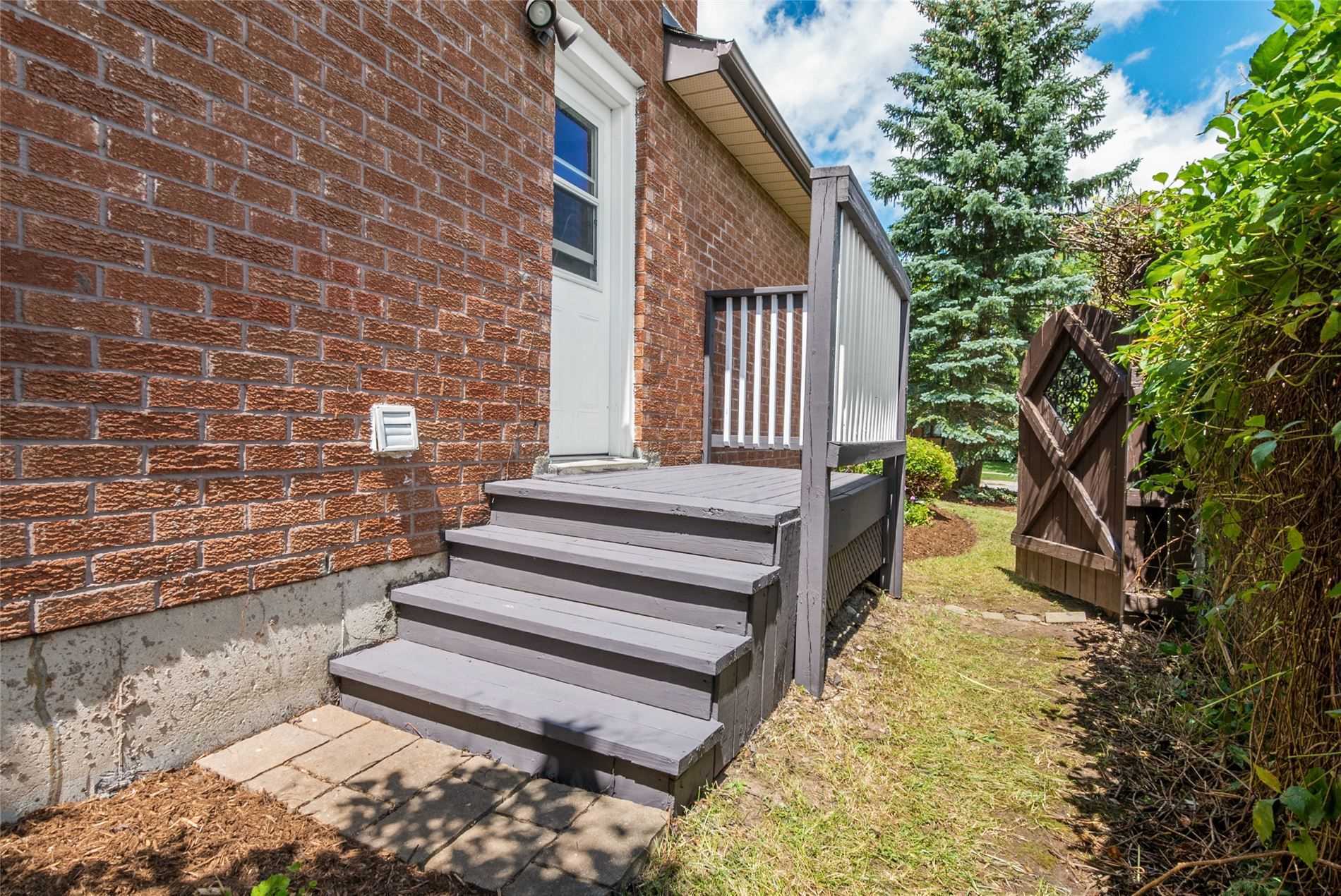 123 Meadow Dr