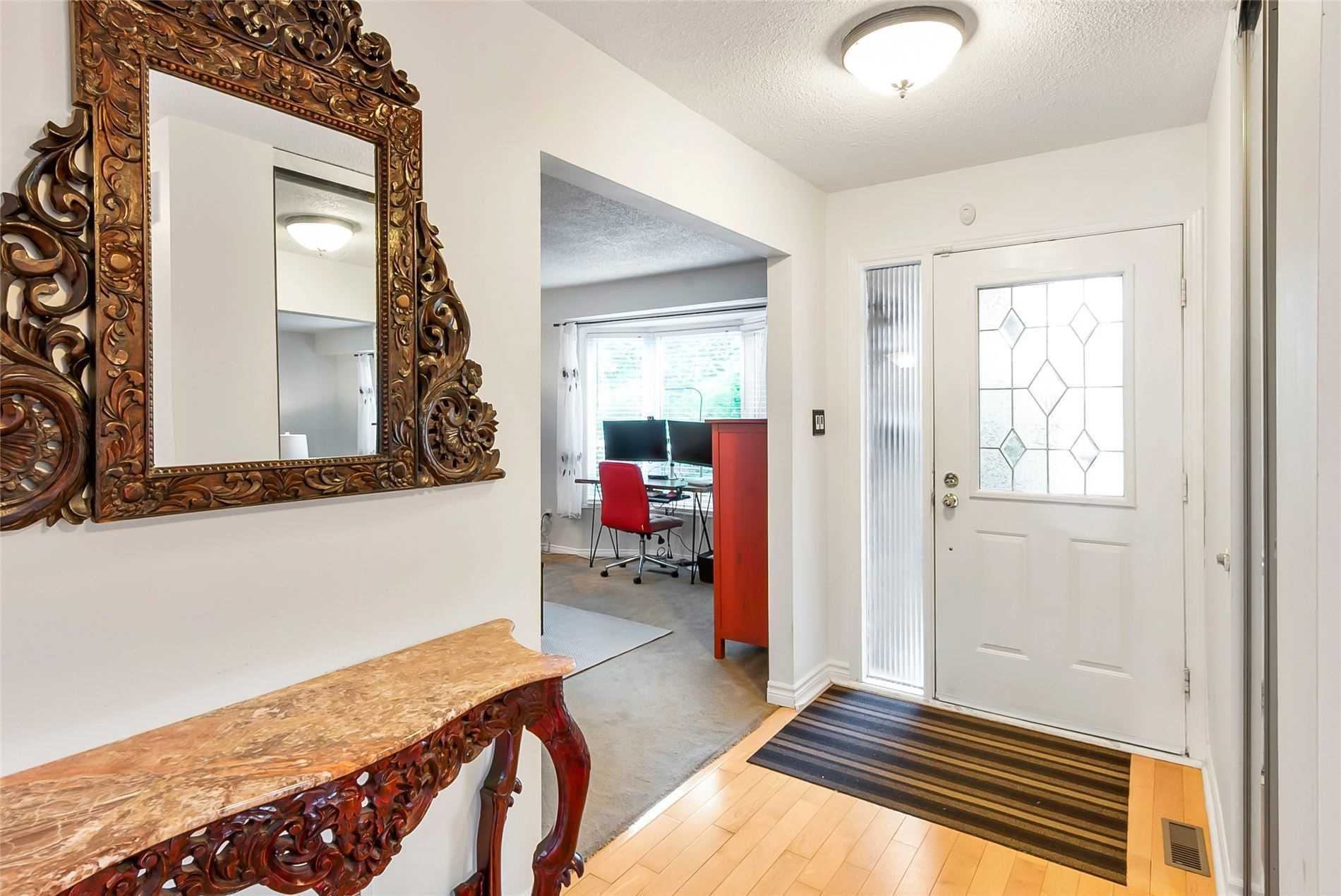 123 Meadow Dr