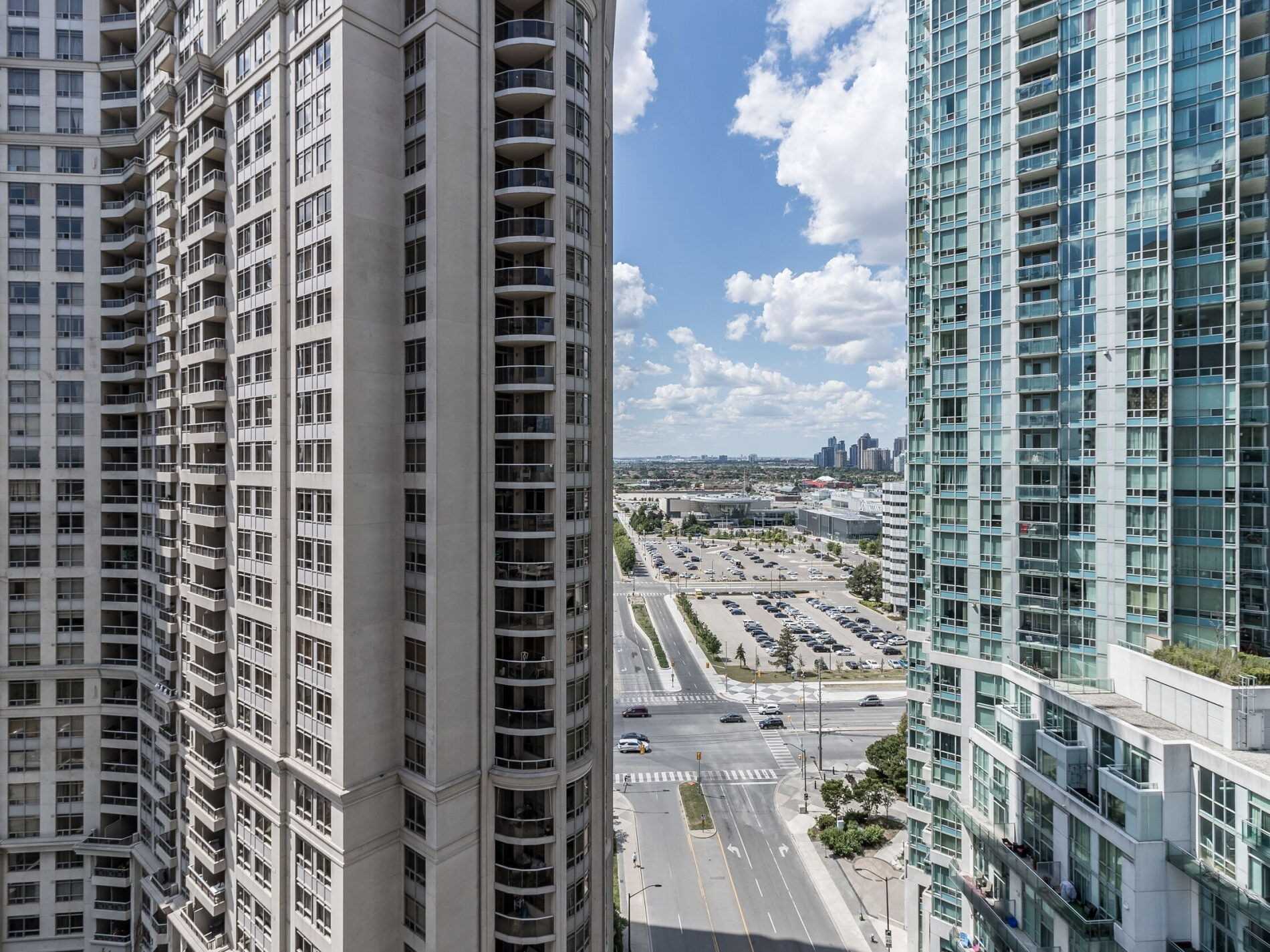 3880 Duke Of York Blvd, #1906