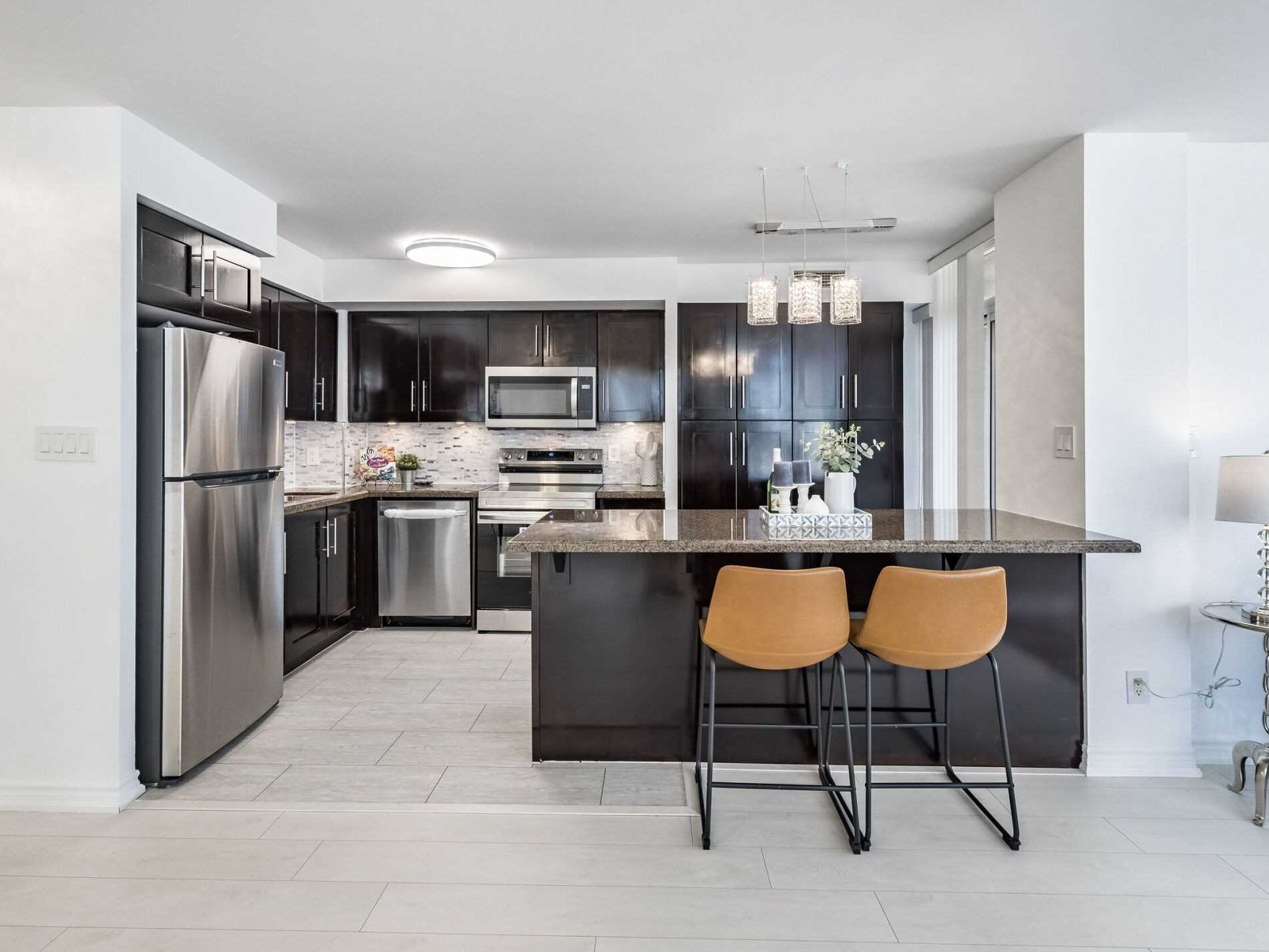 3880 Duke Of York Blvd, #1906