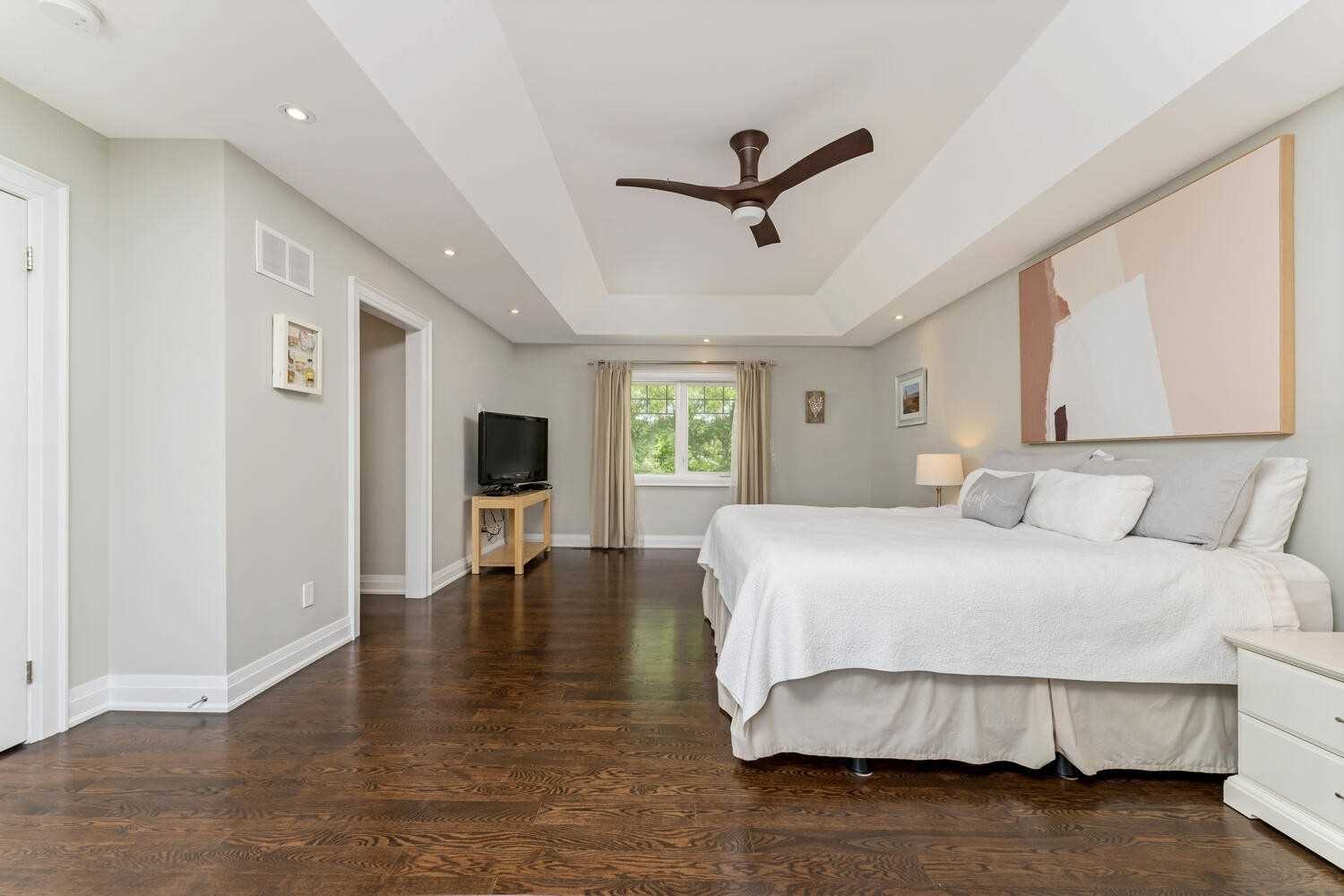 28 Glen Crescent Dr