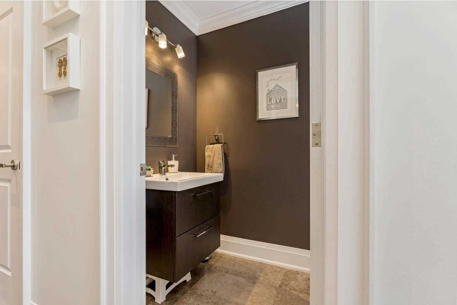 28 Glen Crescent Dr
