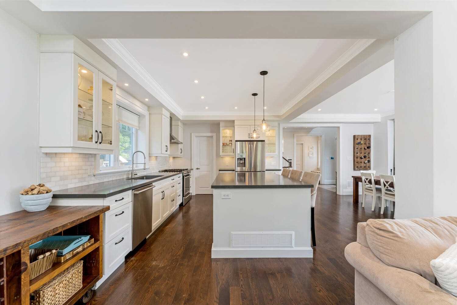 28 Glen Crescent Dr