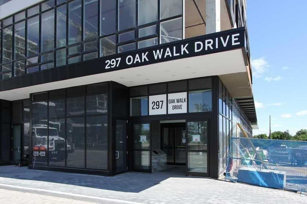 297 Oak Walk Dr, Oakville