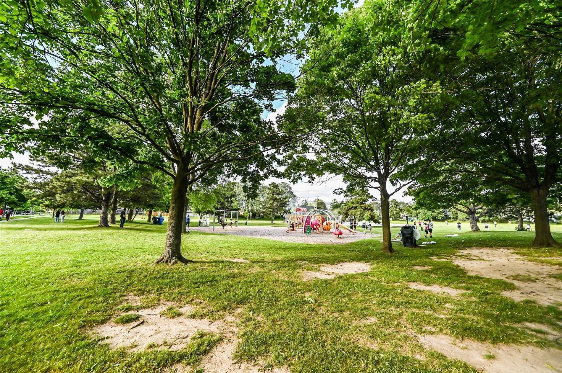 18 Brancaster Crt