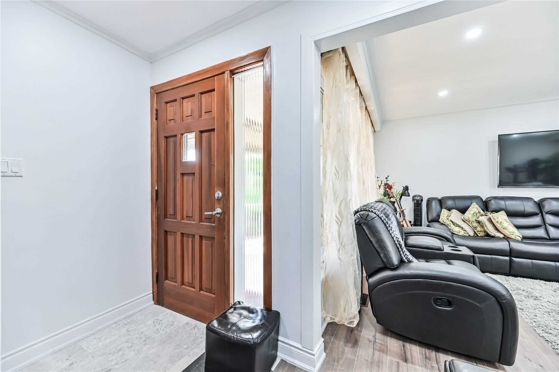 18 Brancaster Crt