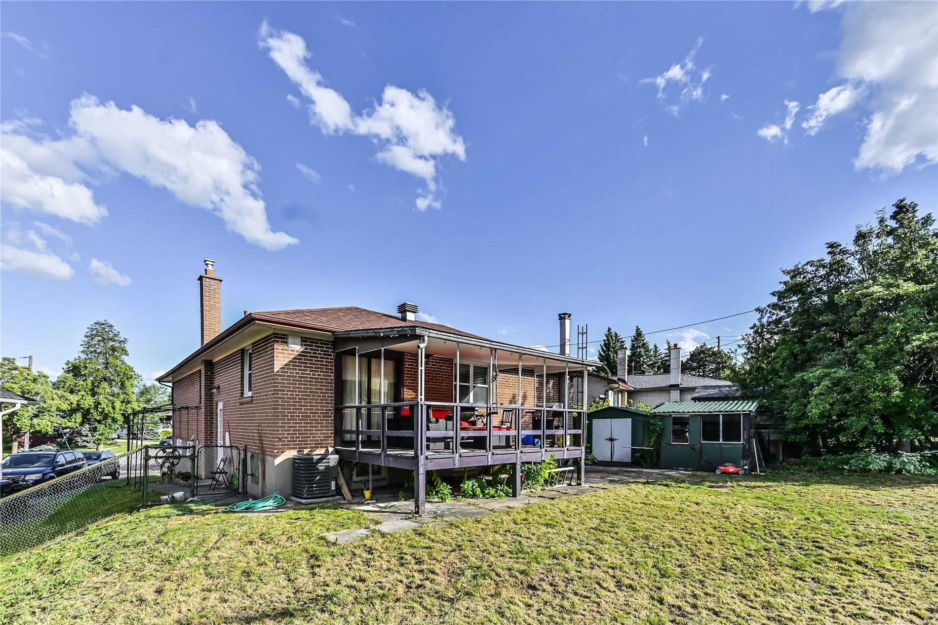 18 Brancaster Crt