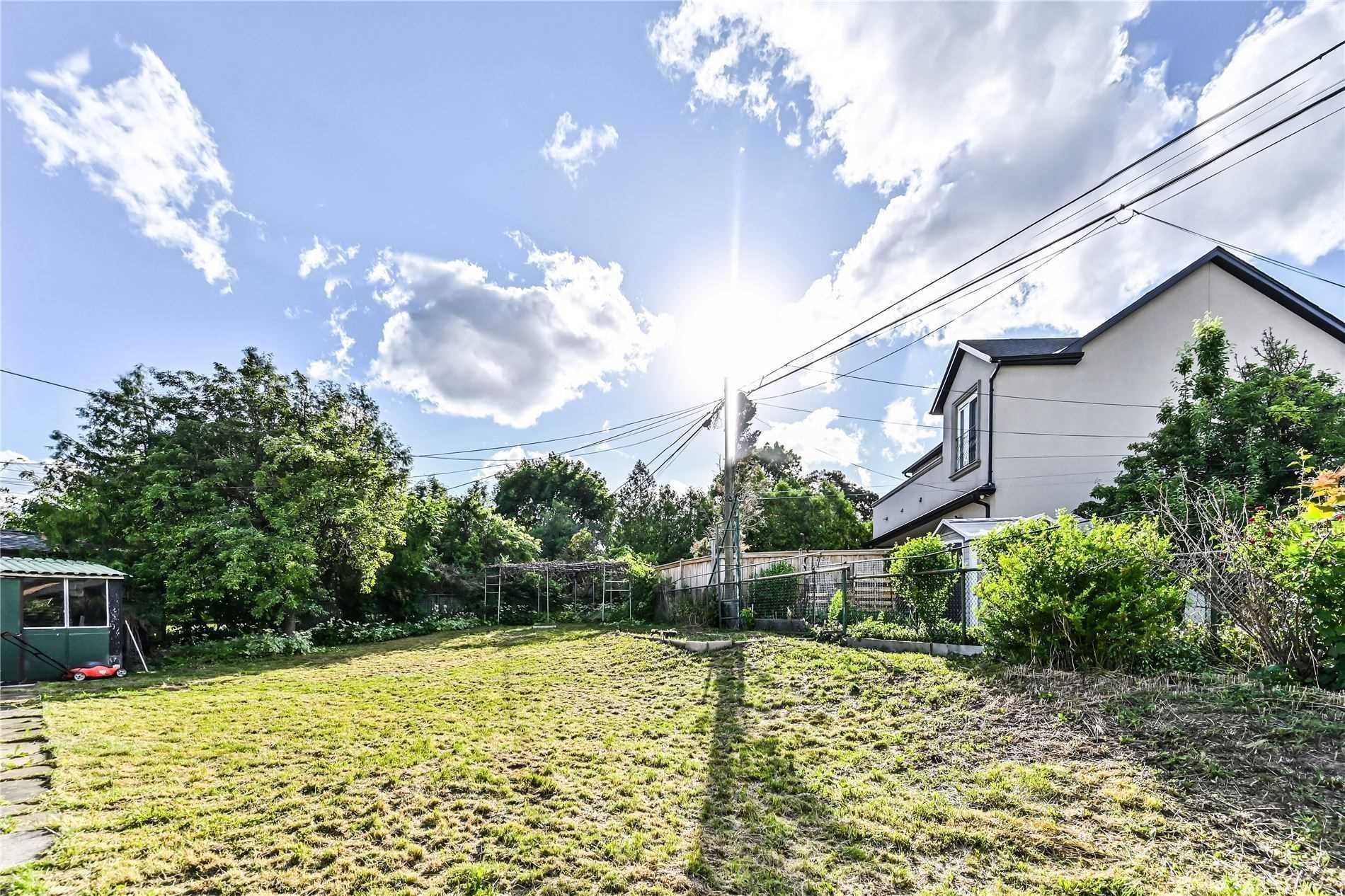 18 Brancaster Crt