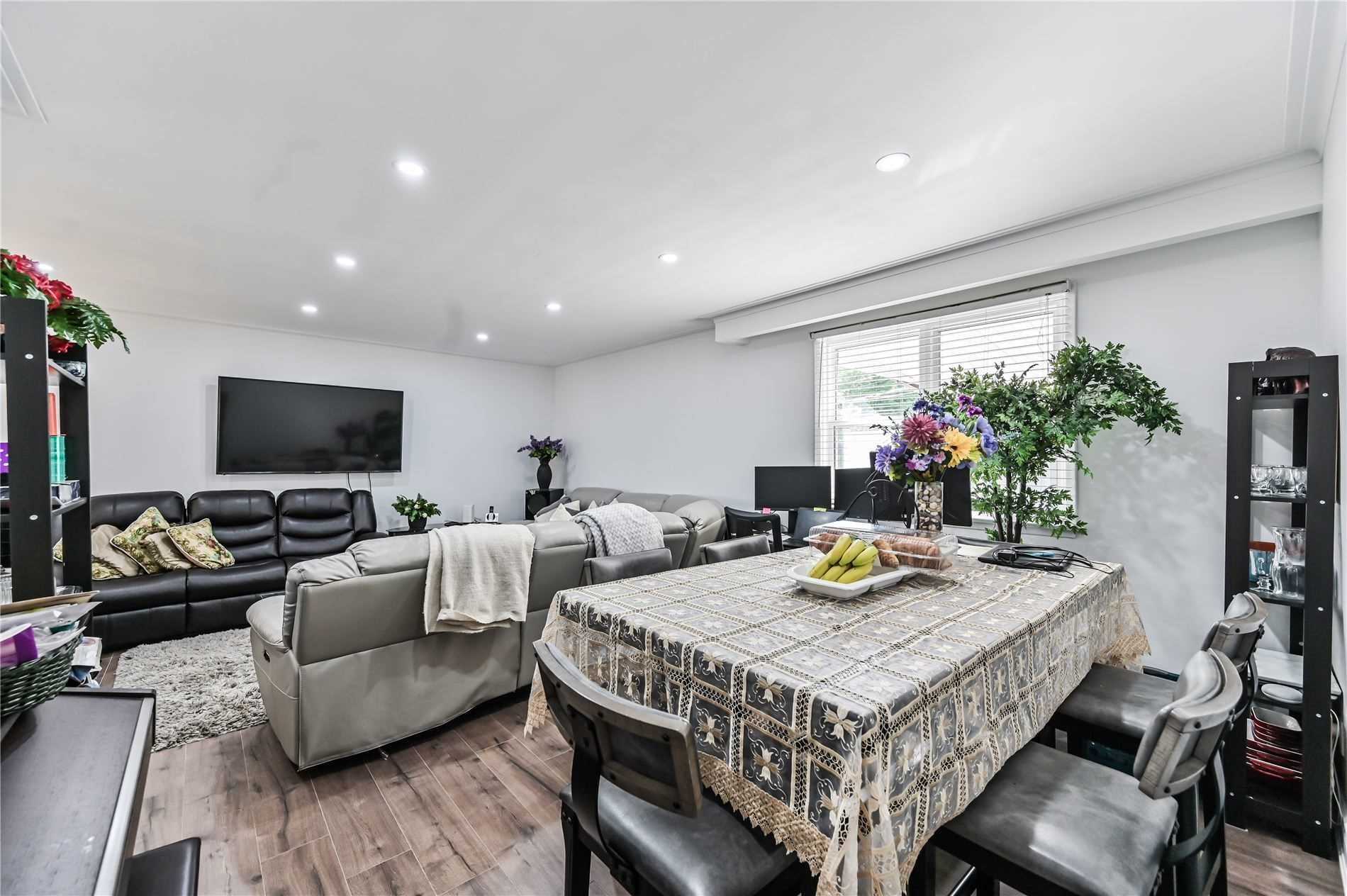 18 Brancaster Crt