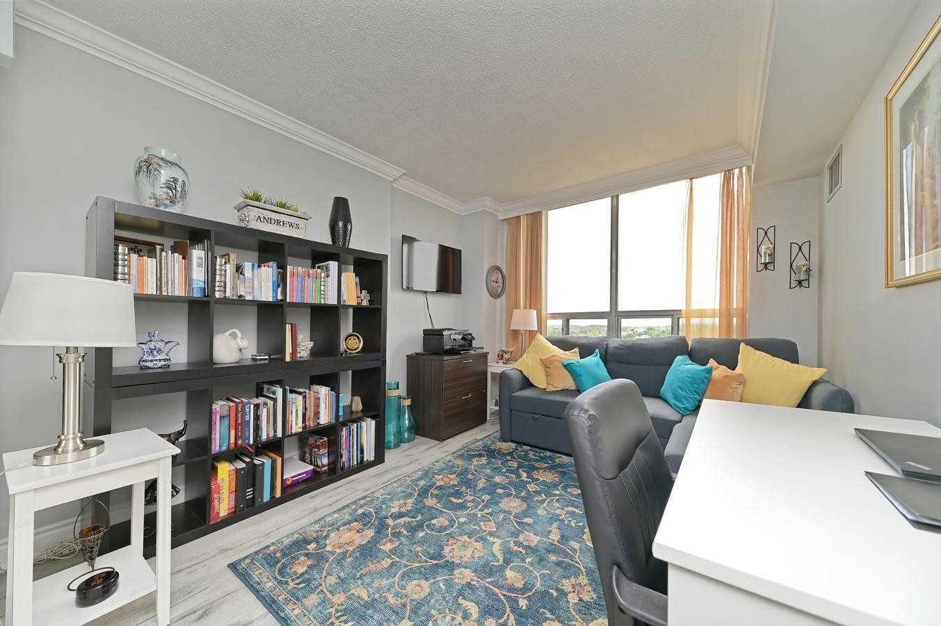 310 Mill St S, #1004