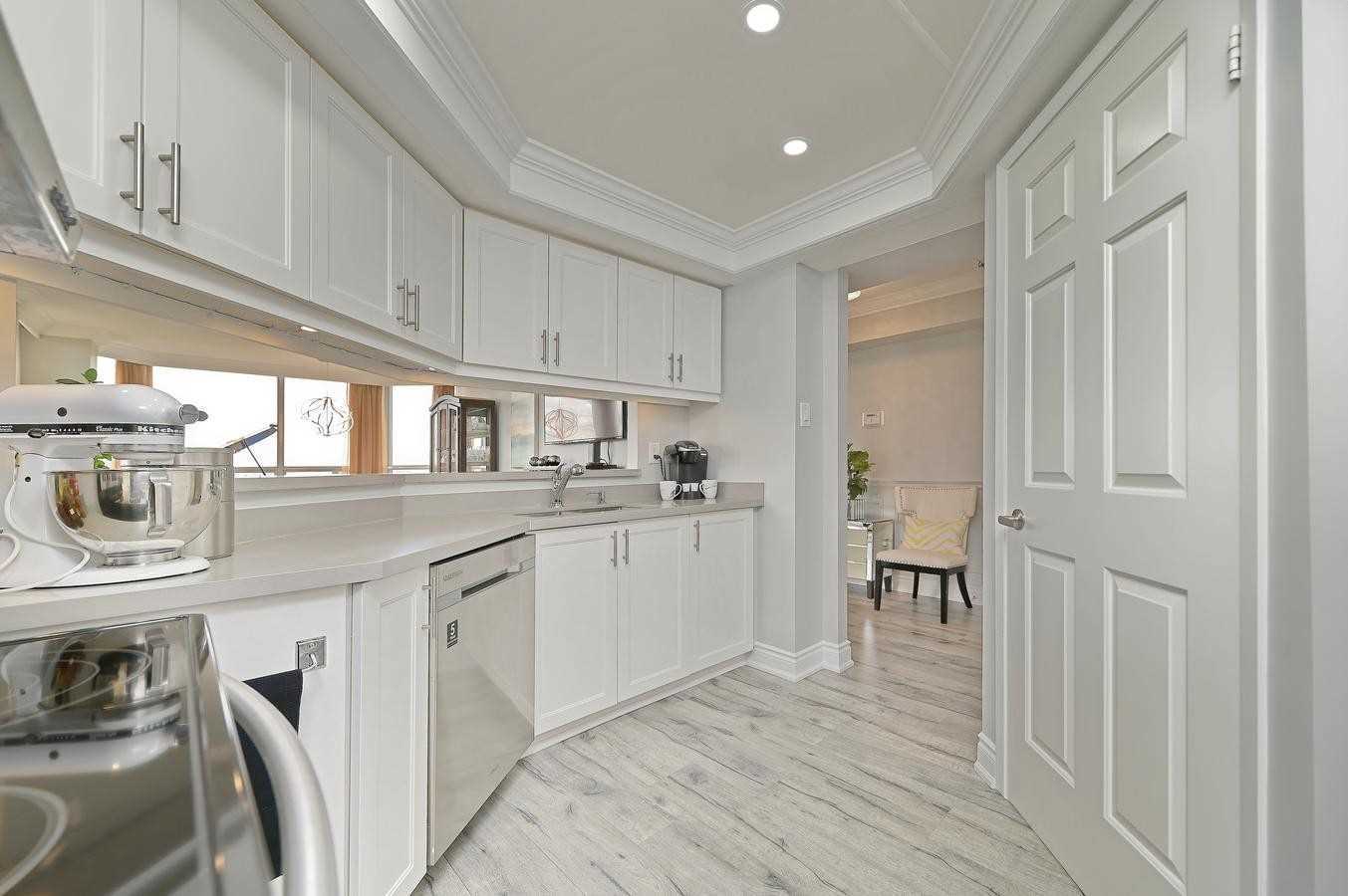 310 Mill St S, #1004