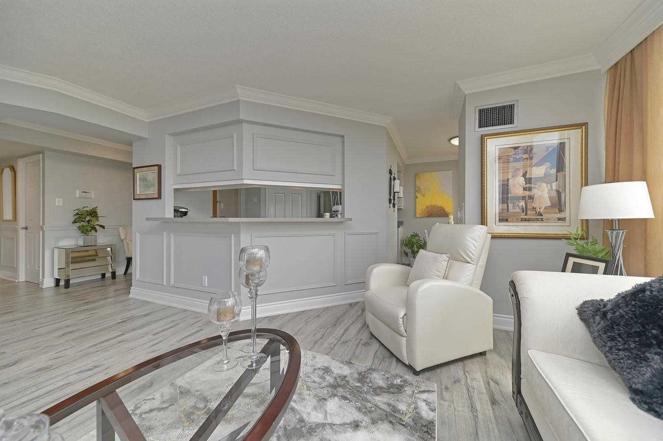 310 Mill St S, #1004