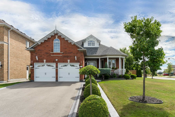 8 Treeview Cres