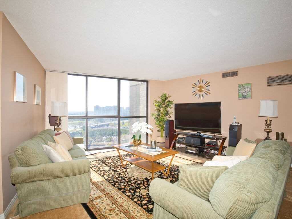 Listing W5721200 - Large Photo # 9