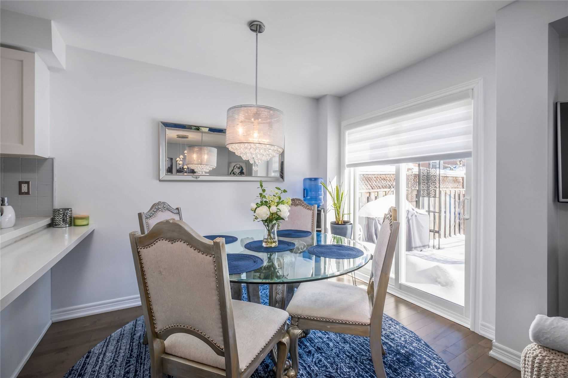 13 Manorwood Crt