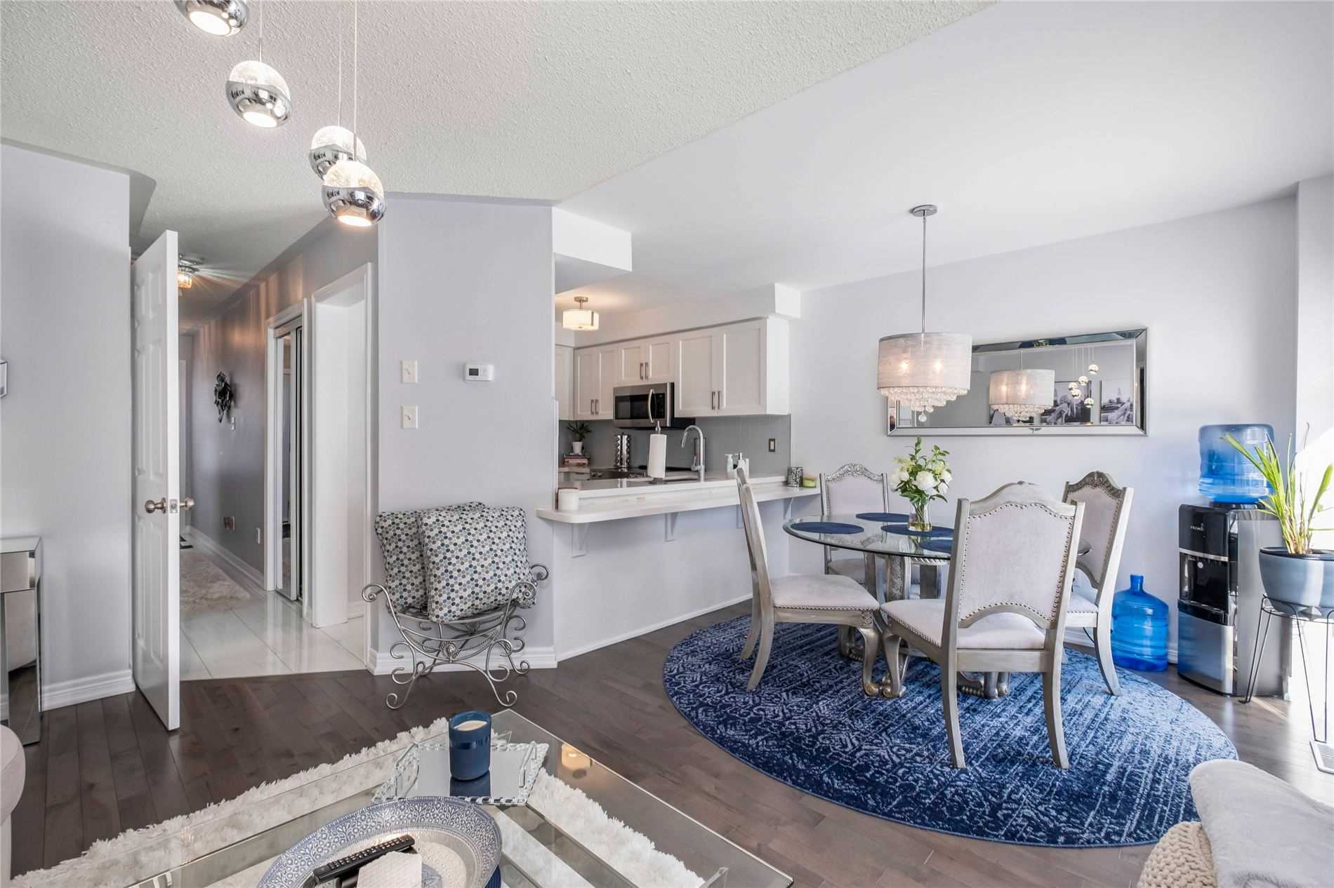 13 Manorwood Crt