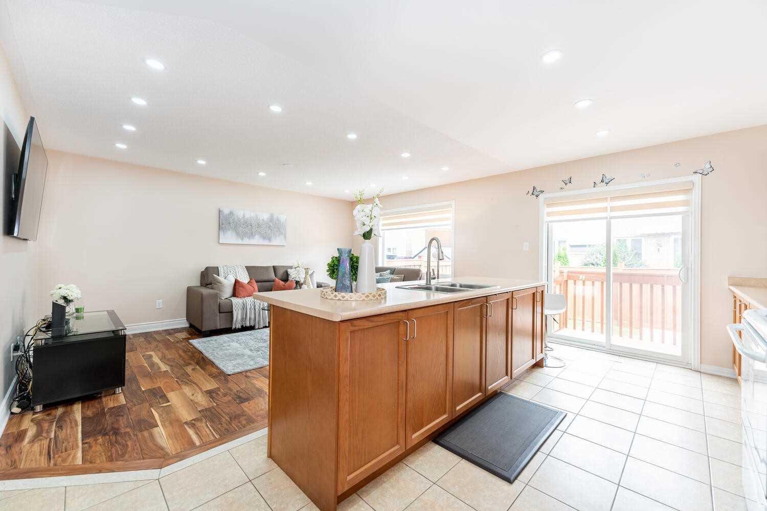 13 Peachill Crt