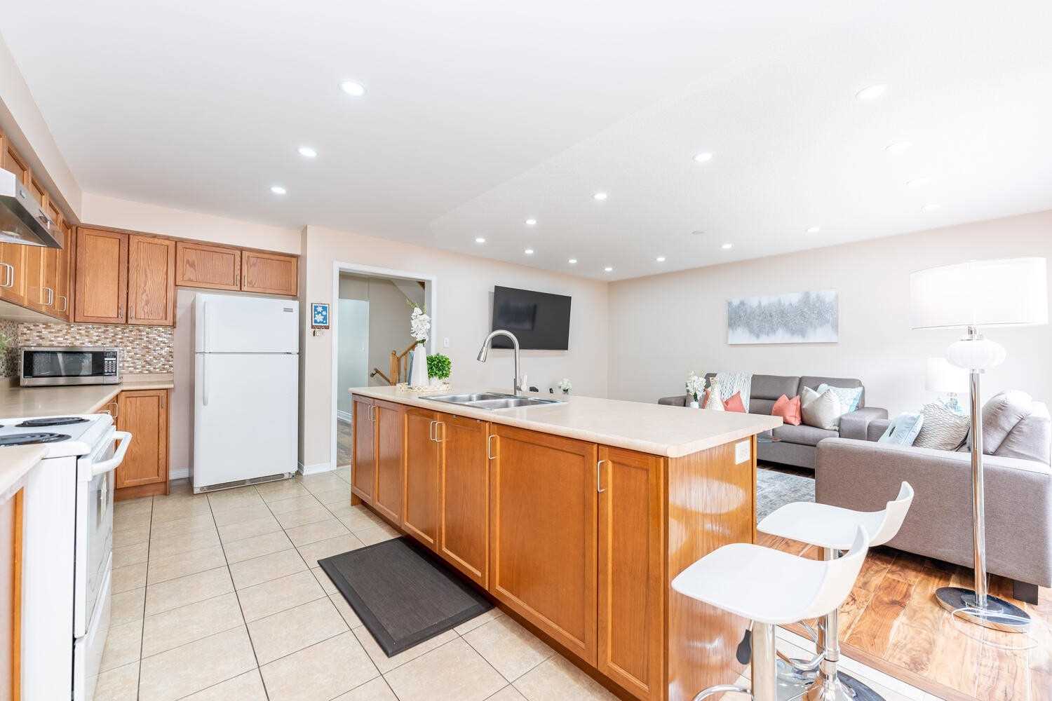 13 Peachill Crt