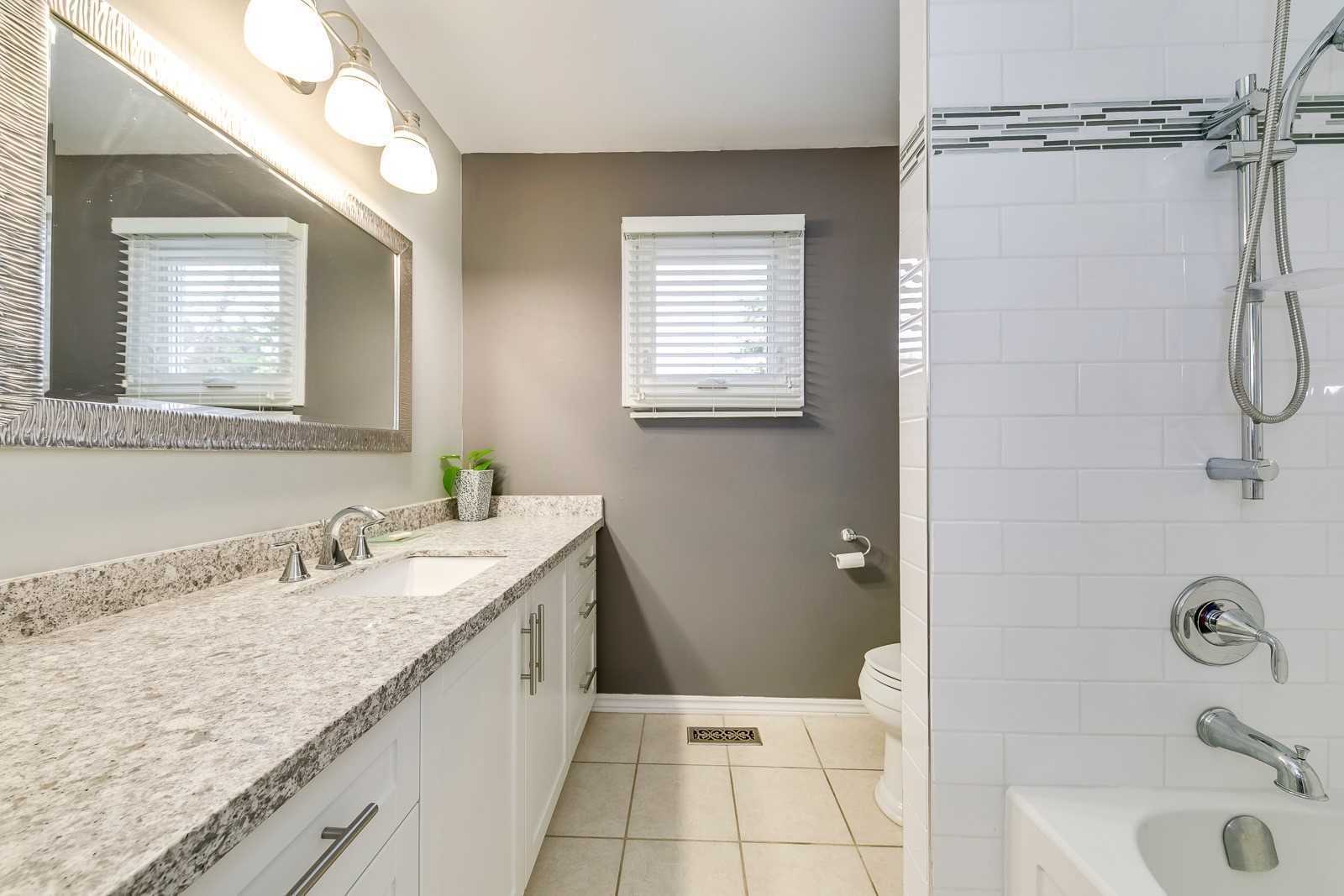 2759 Guilford Cres