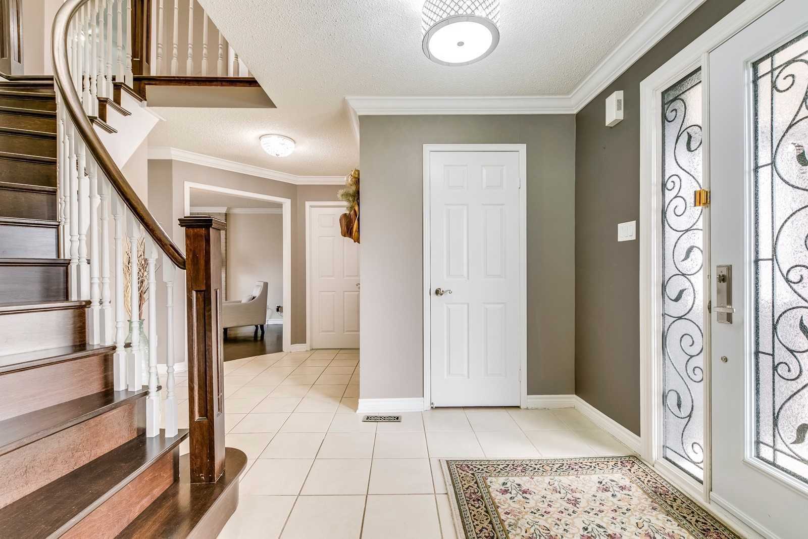 2759 Guilford Cres