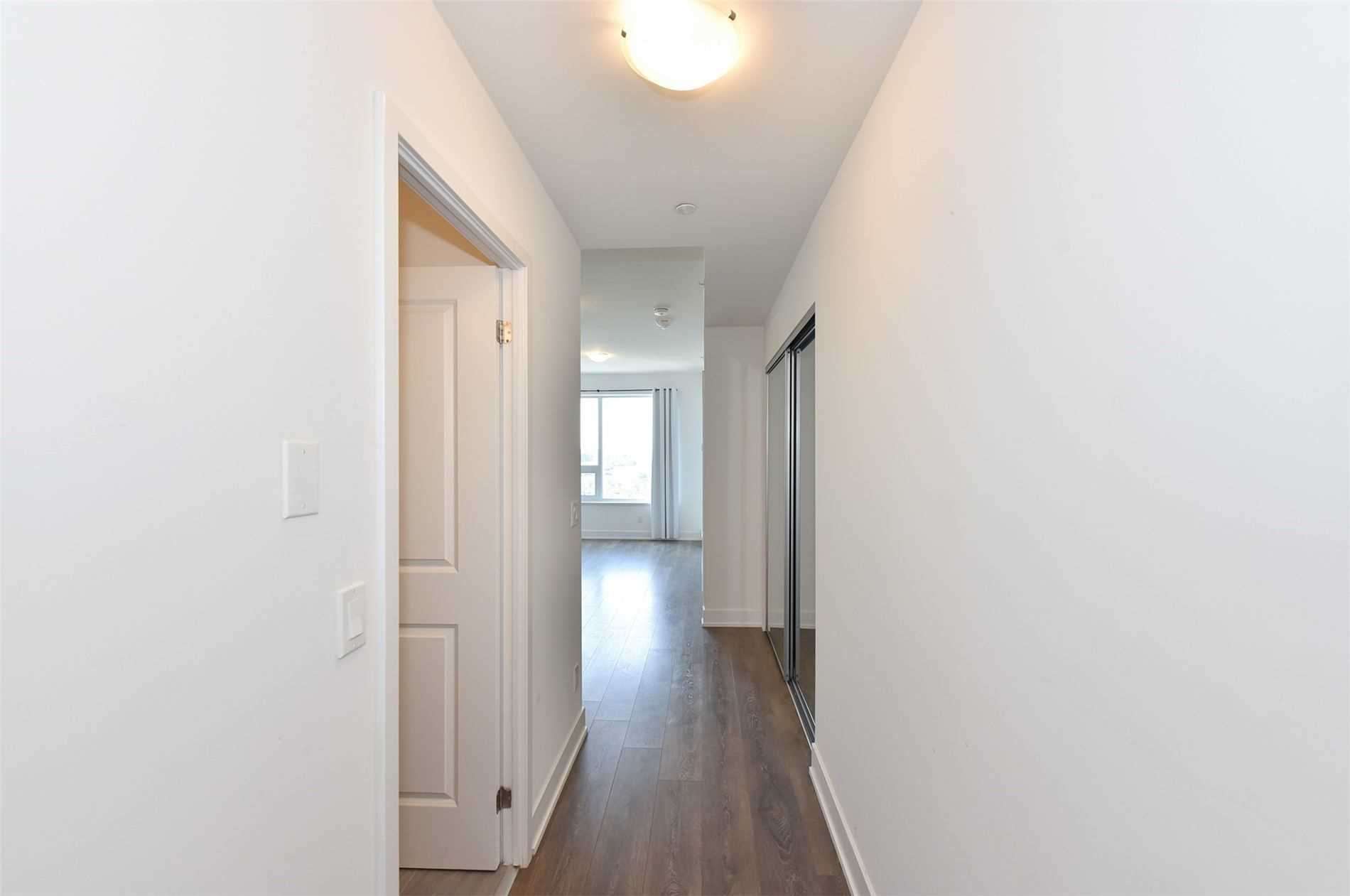 297 Oak Walk Dr, #706