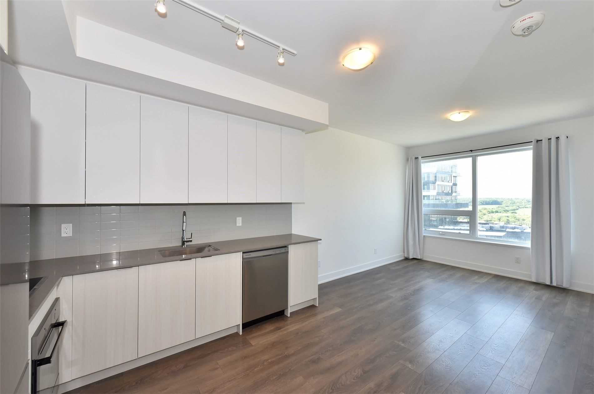 297 Oak Walk Dr, #706