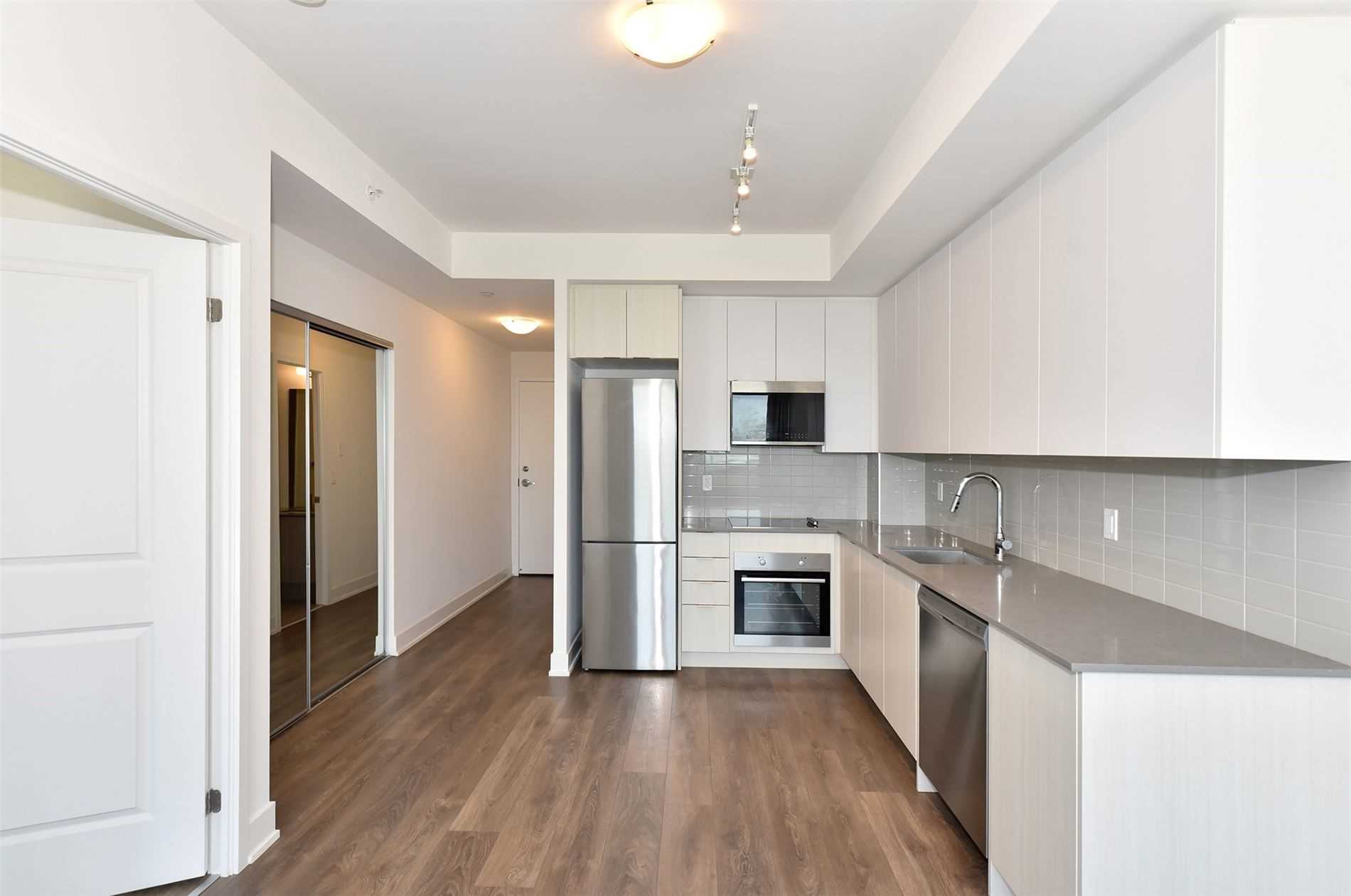 297 Oak Walk Dr, #706