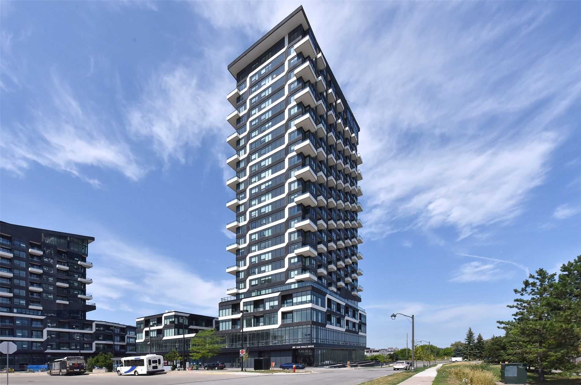 297 Oak Walk Dr, #706