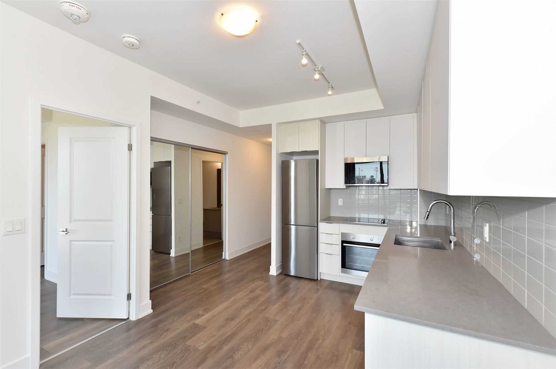 297 Oak Walk Dr, #706