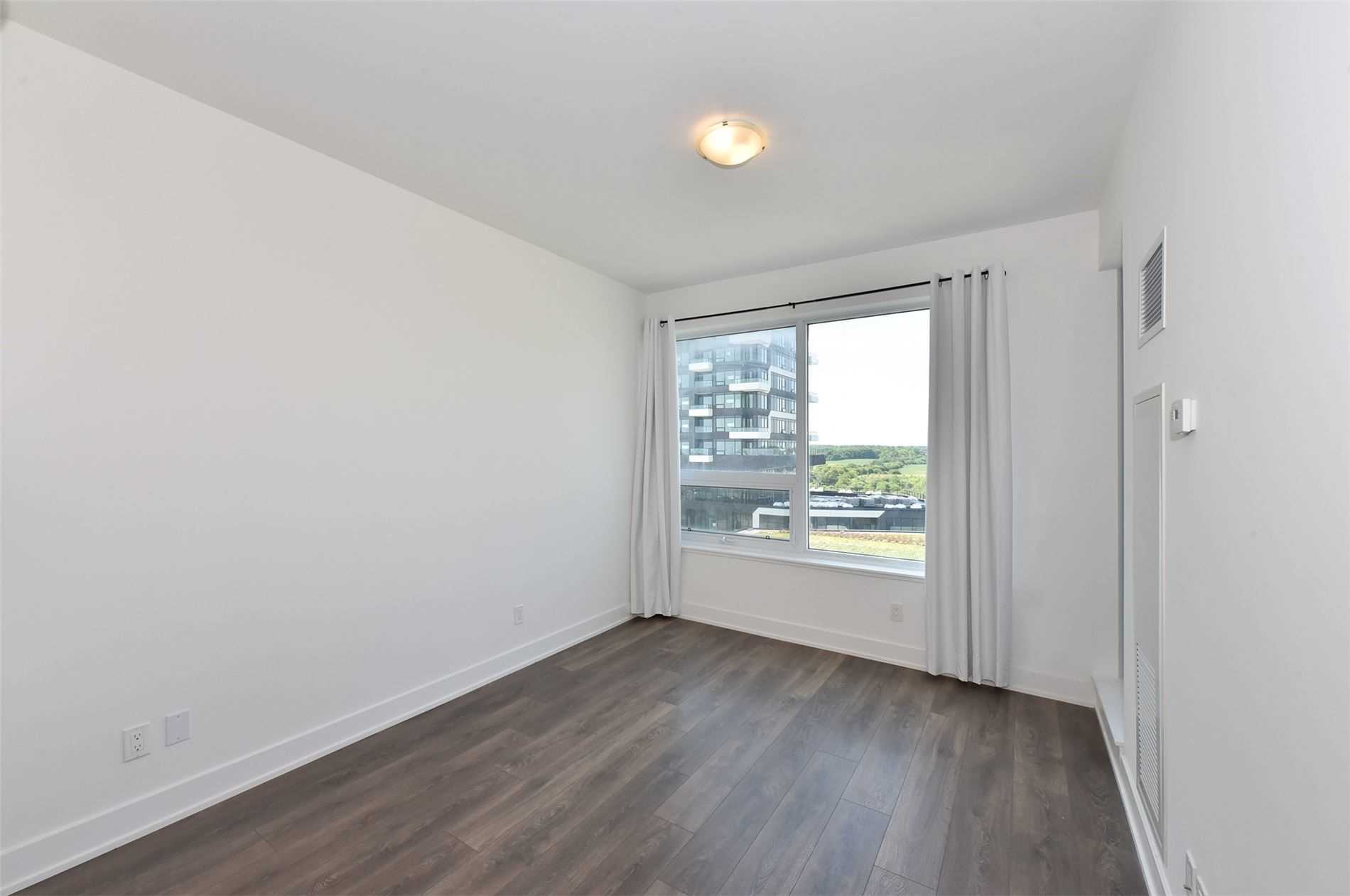 297 Oak Walk Dr, #706