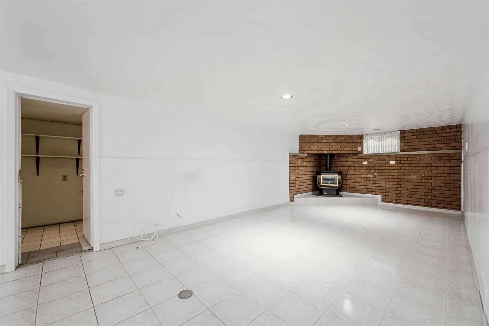 1 Dorsey Dr