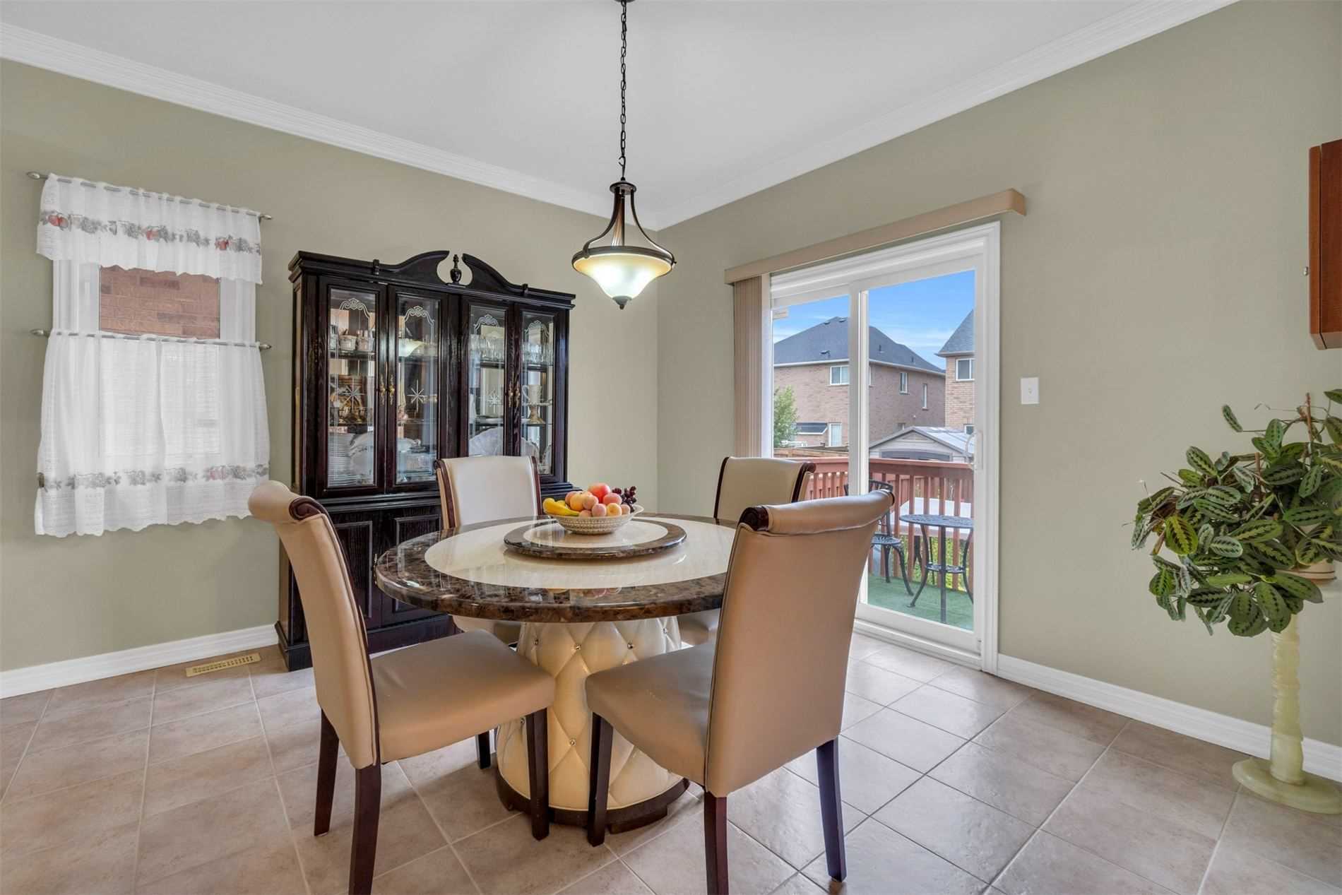 Listing W5726778 - Large Photo # 15