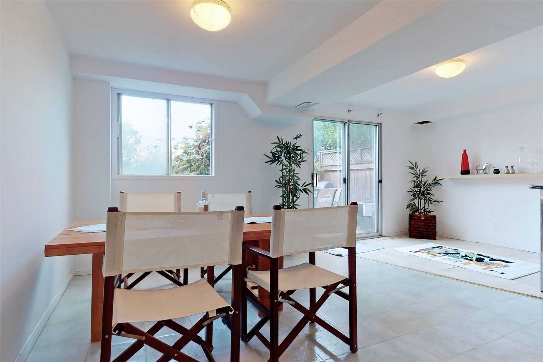 1176 Kelsey Crt, #20