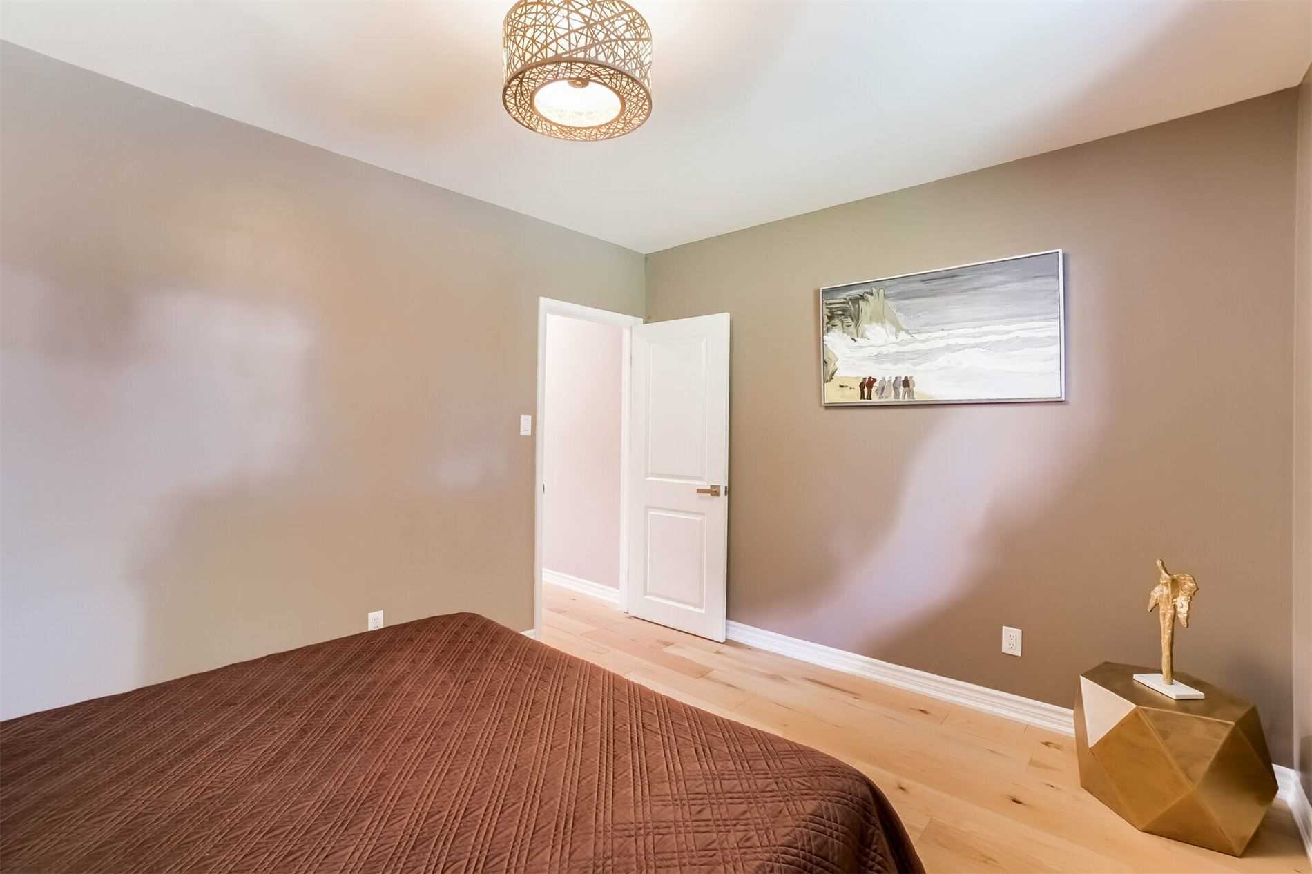 Listing W5727895 - Large Photo # 18