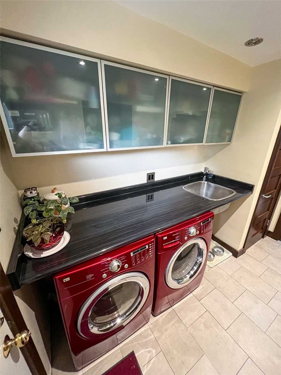 358 Janene Crt
