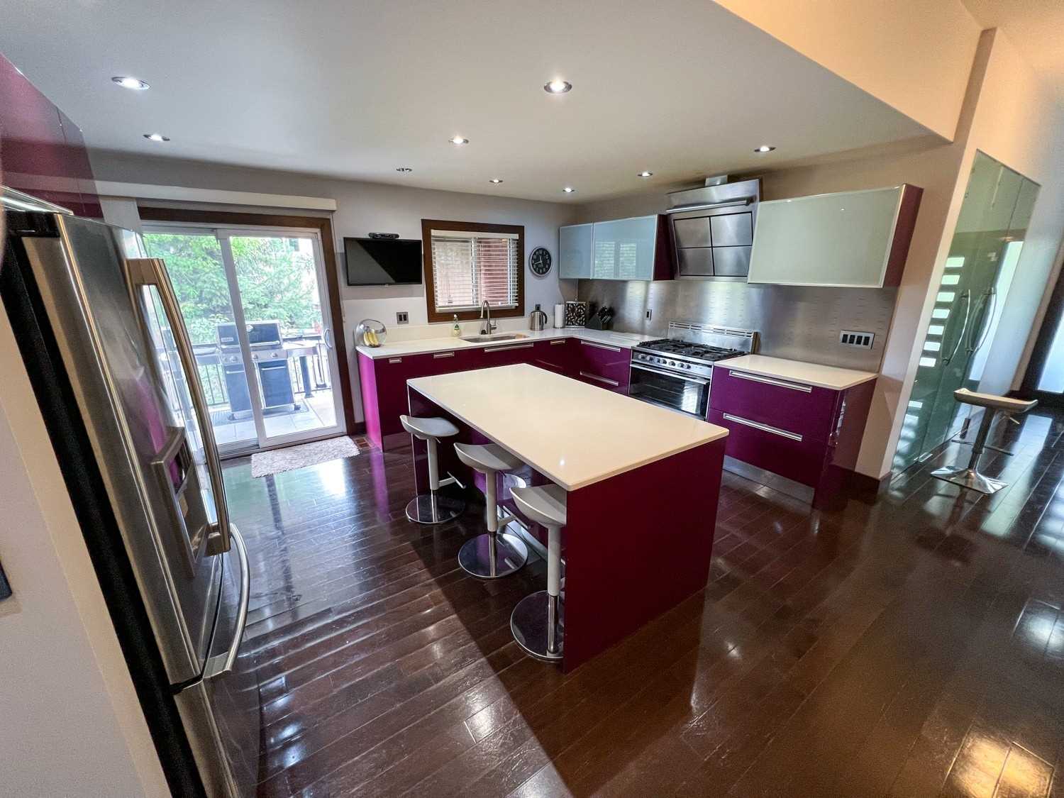 358 Janene Crt