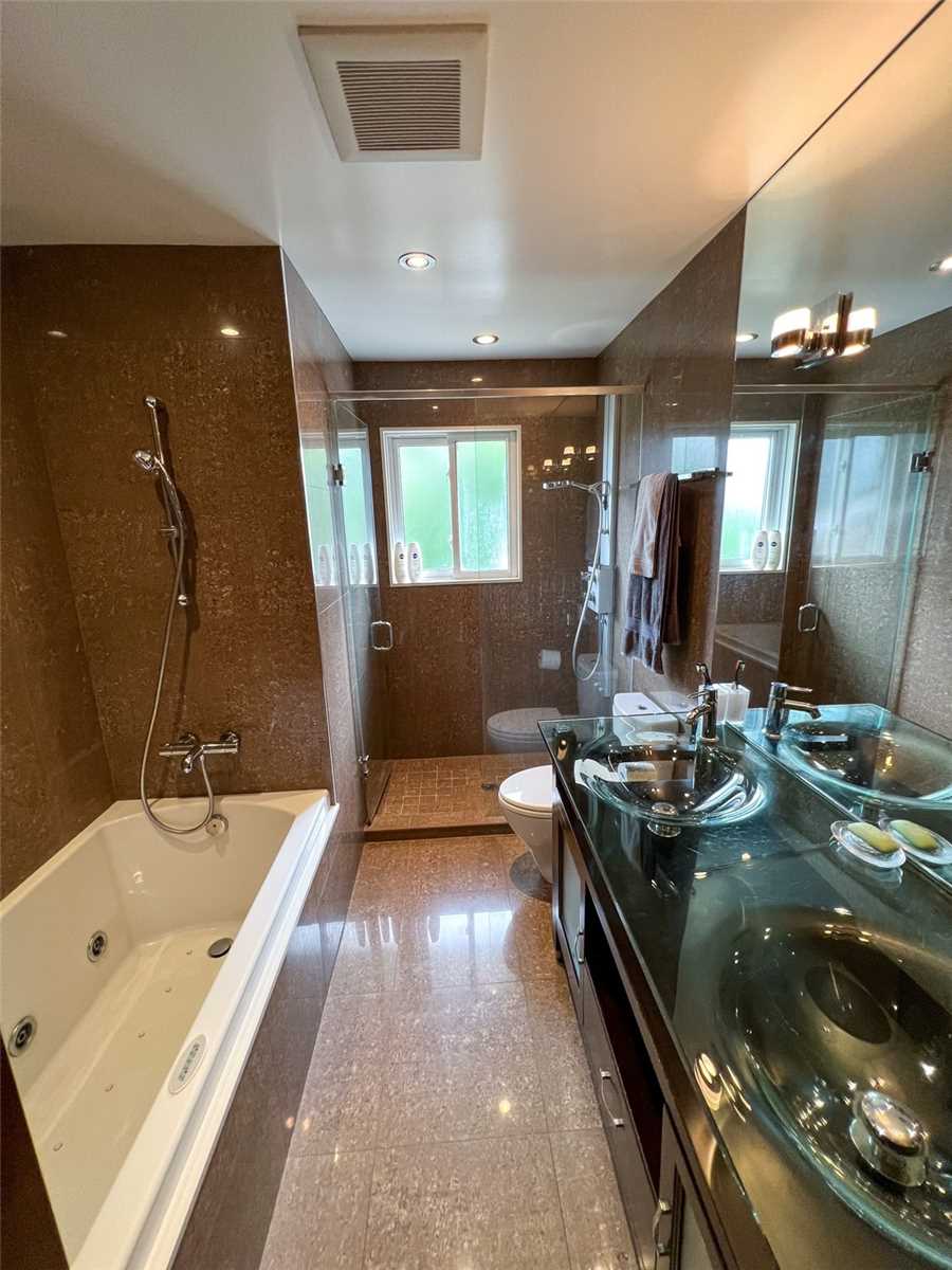 358 Janene Crt