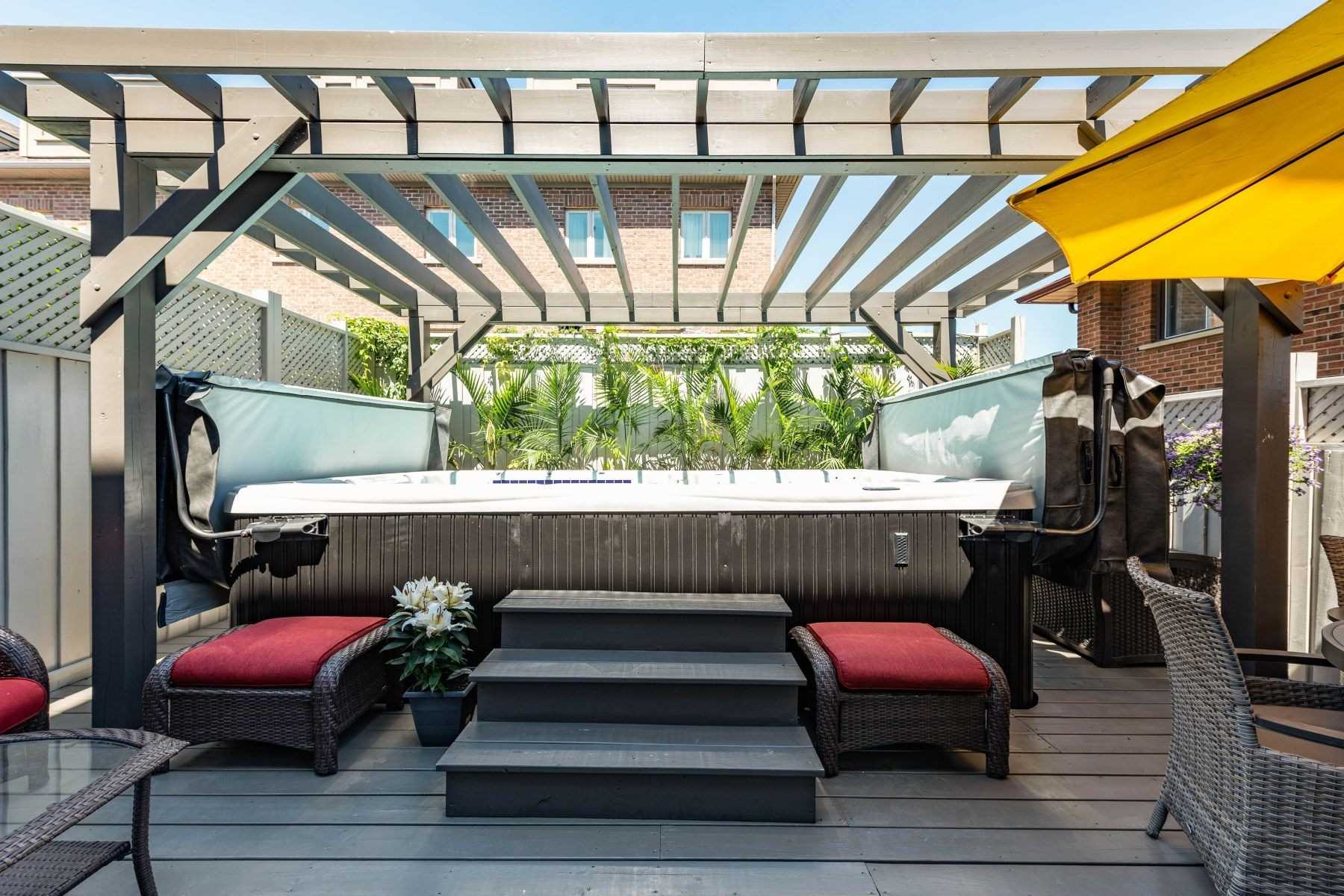 10 Gala Lane