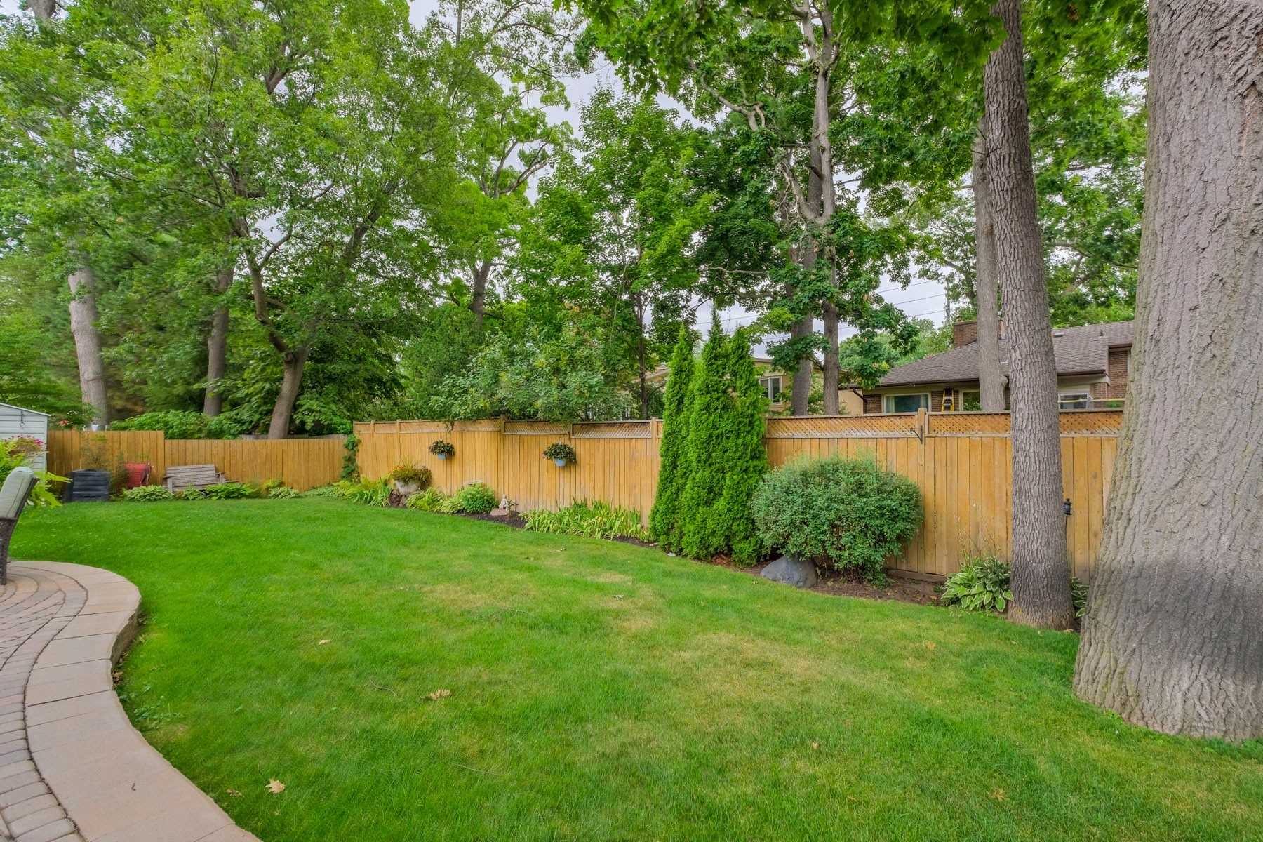 1480 Ballyclare Dr