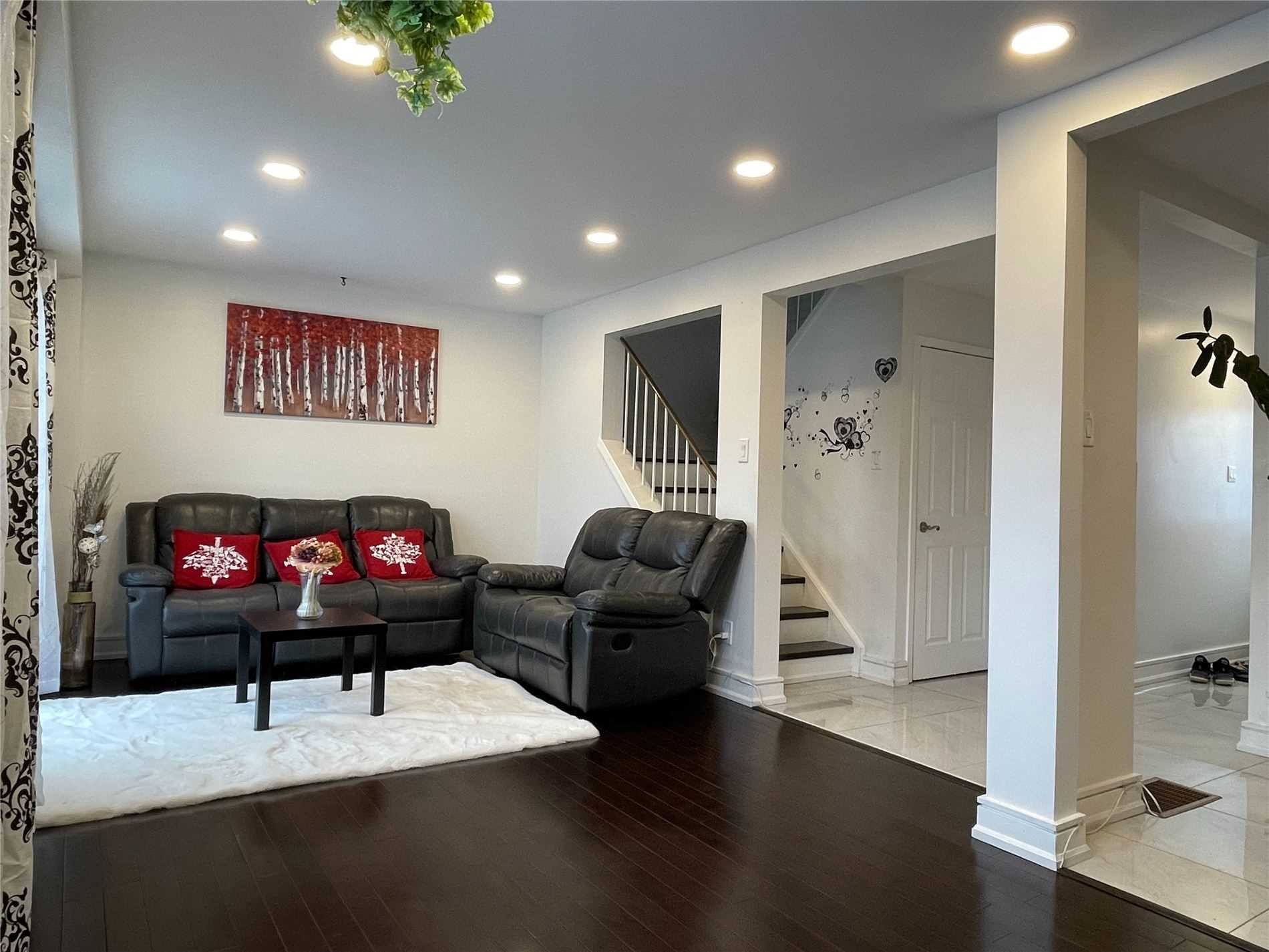 48 Jacobs Sq