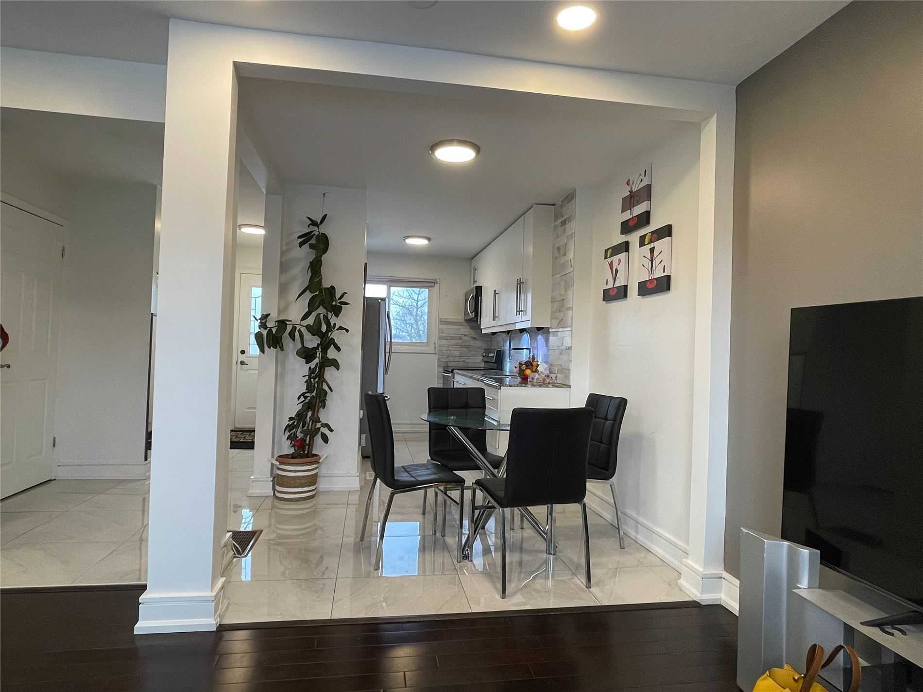 48 Jacobs Sq