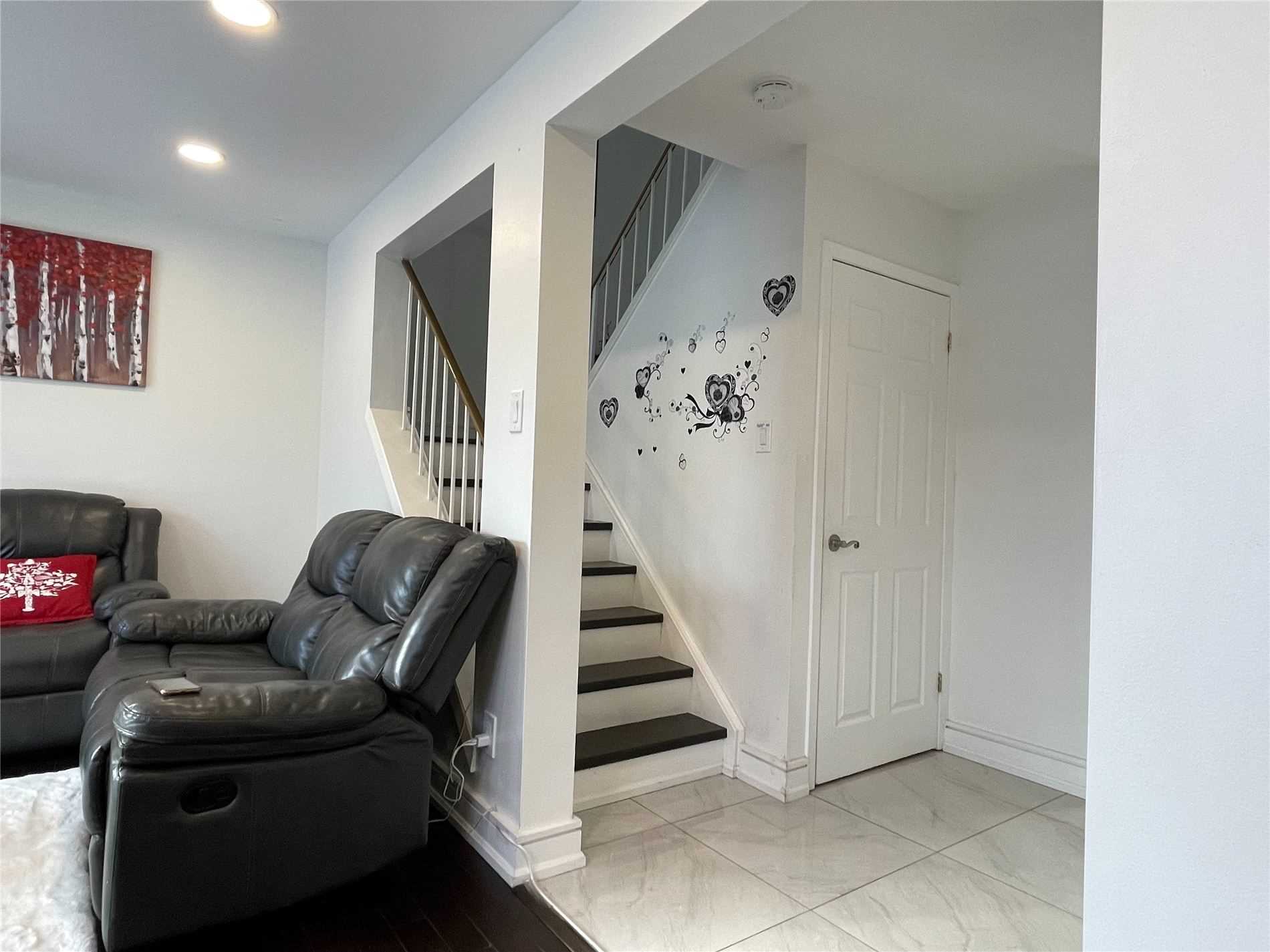 48 Jacobs Sq