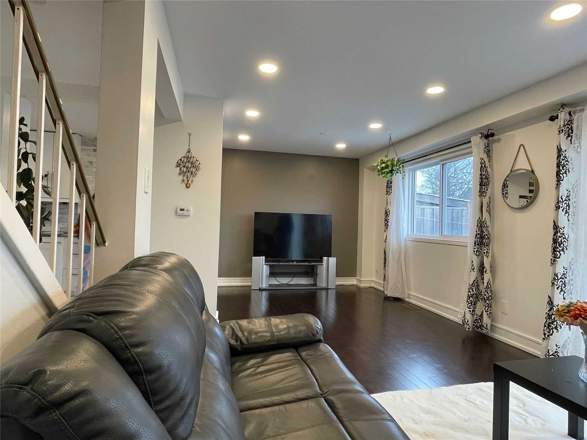 48 Jacobs Sq