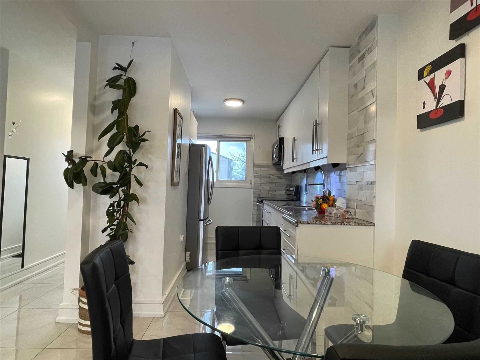 48 Jacobs Sq