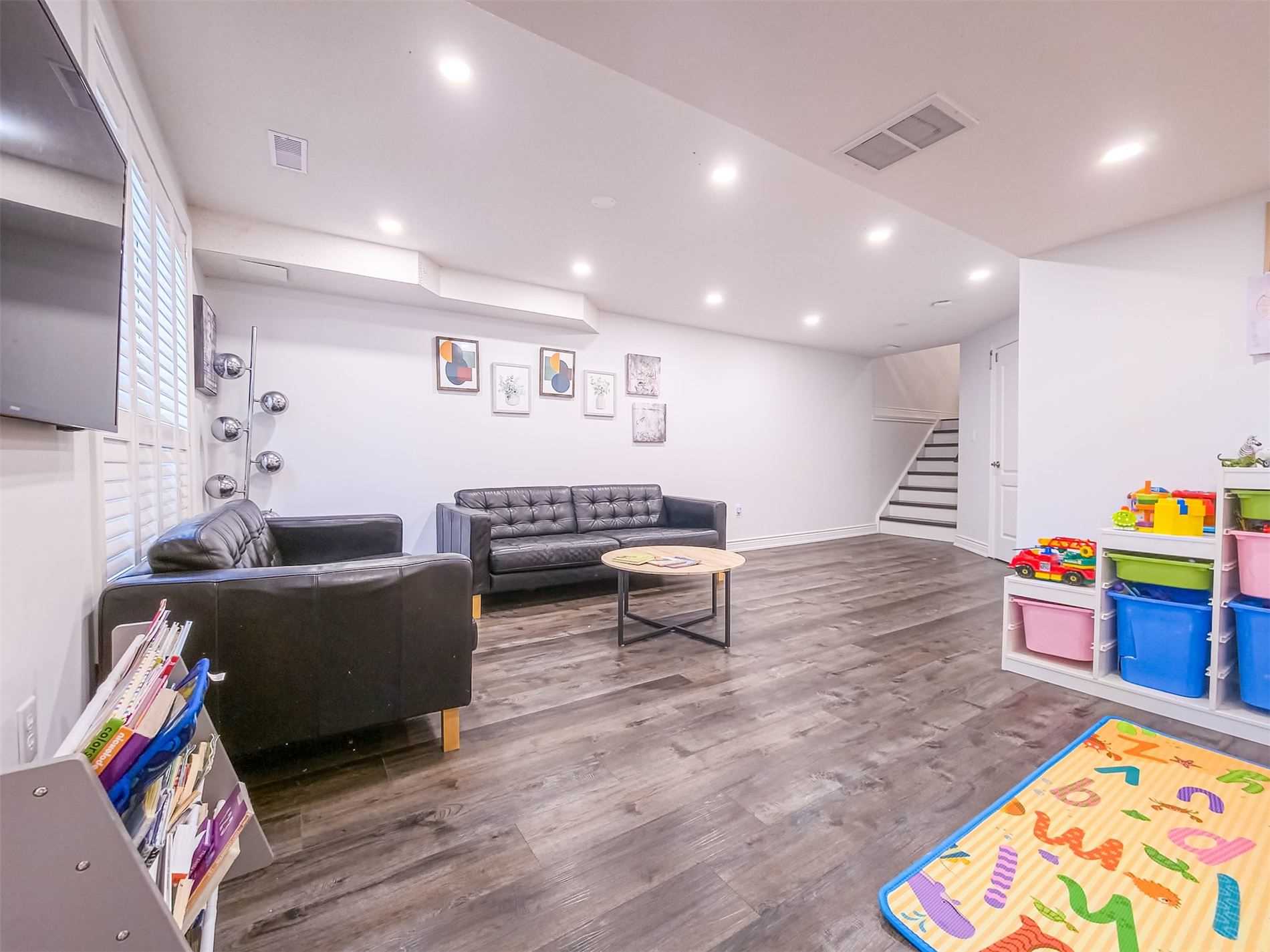 2229 Walkers Line, #28