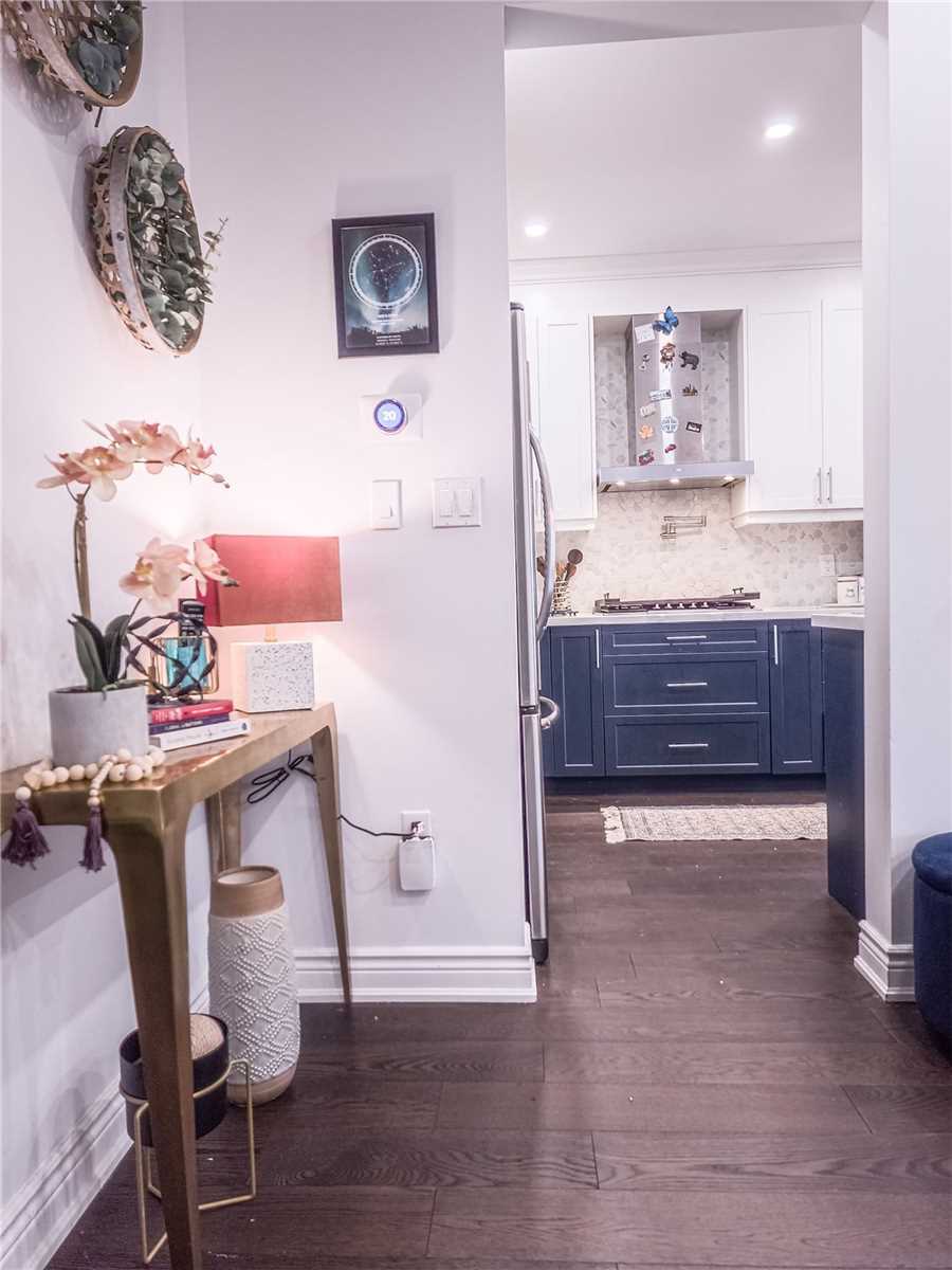 2229 Walkers Line, #28